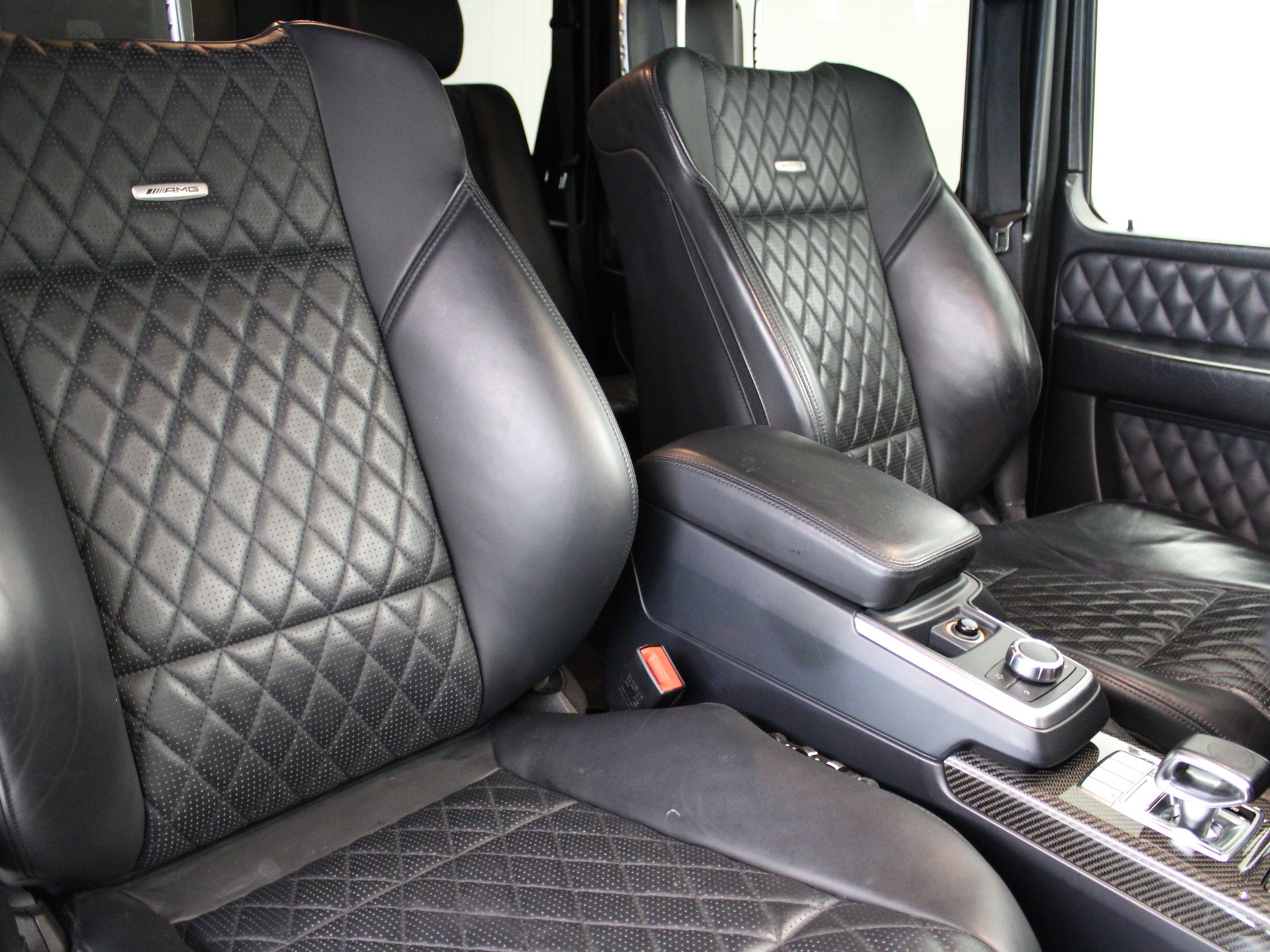 MERCEDES-BENZ G 63 AMG Automatic-image-5