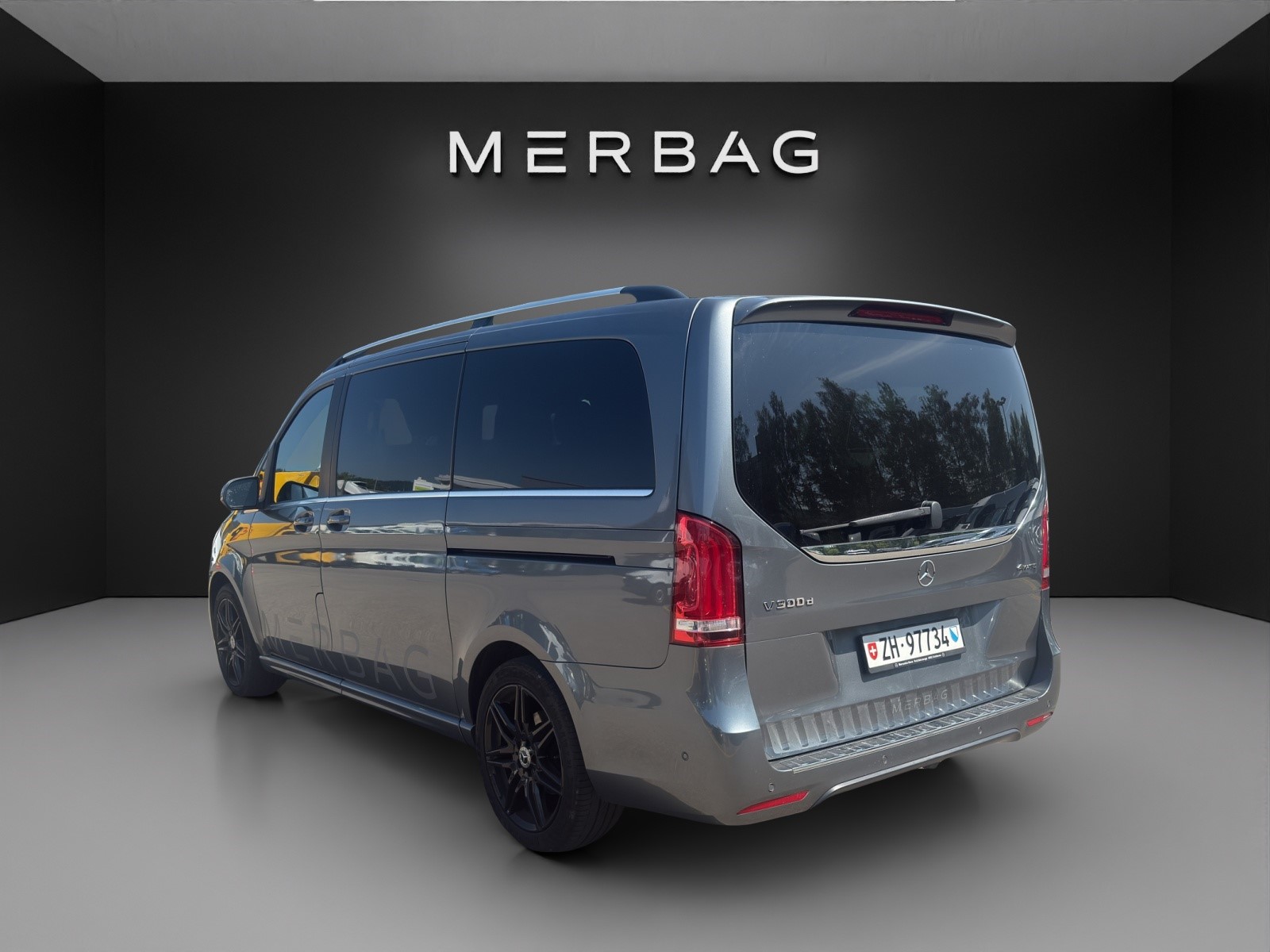 MERCEDES-BENZ V 300 d lang Avantgarde 4Matic 9G-Tronic-image-5