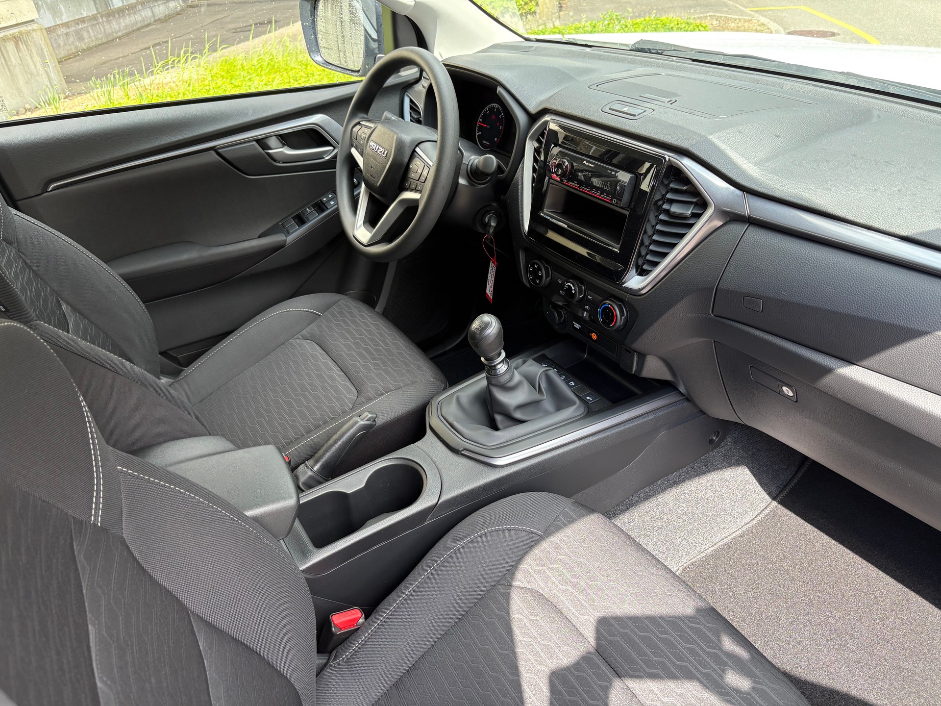 ISUZU D-MAX 1.9 CrewCab N60BB+ 4x4-image-13