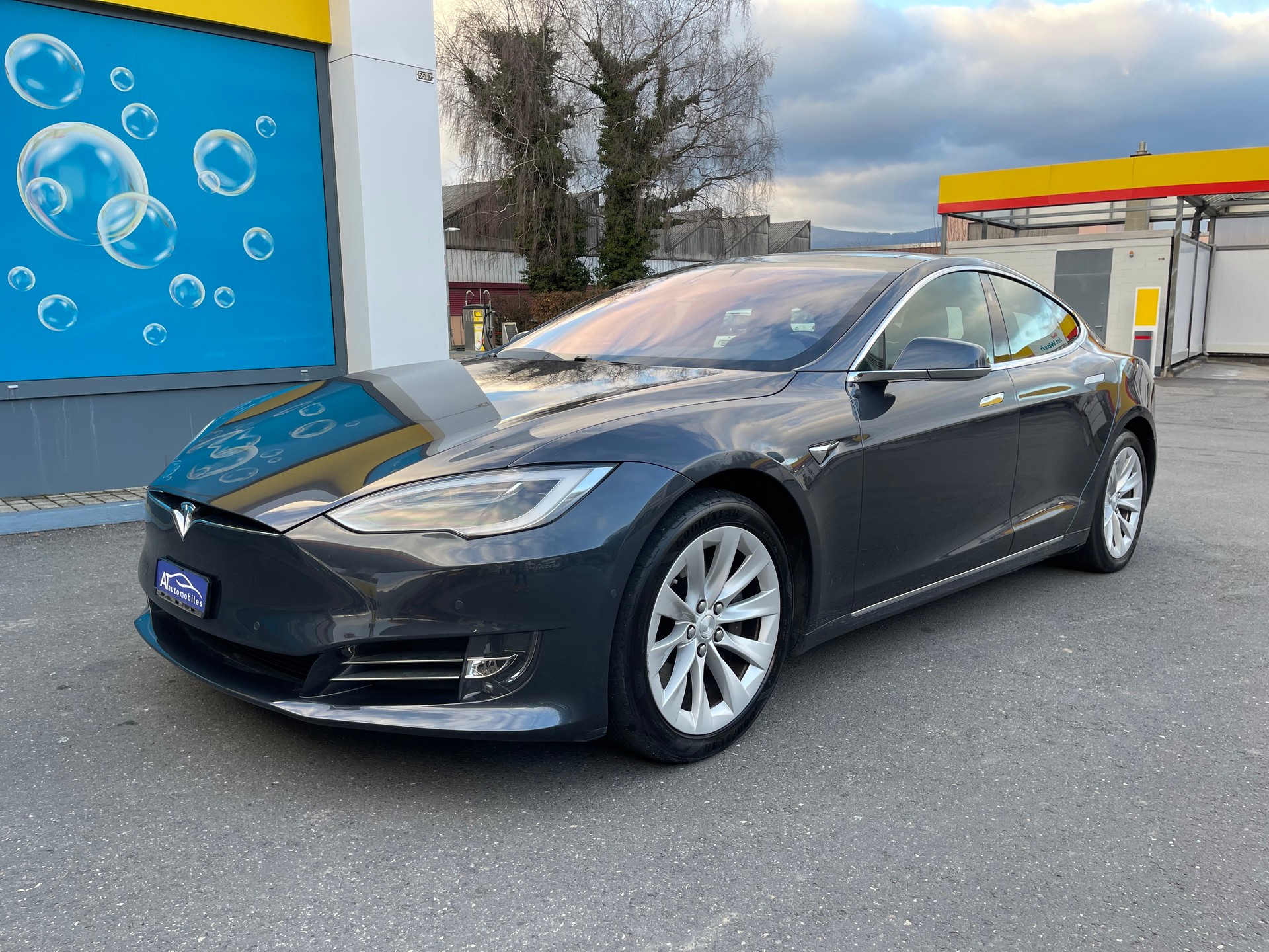 TESLA Model S 75 Base-image-0