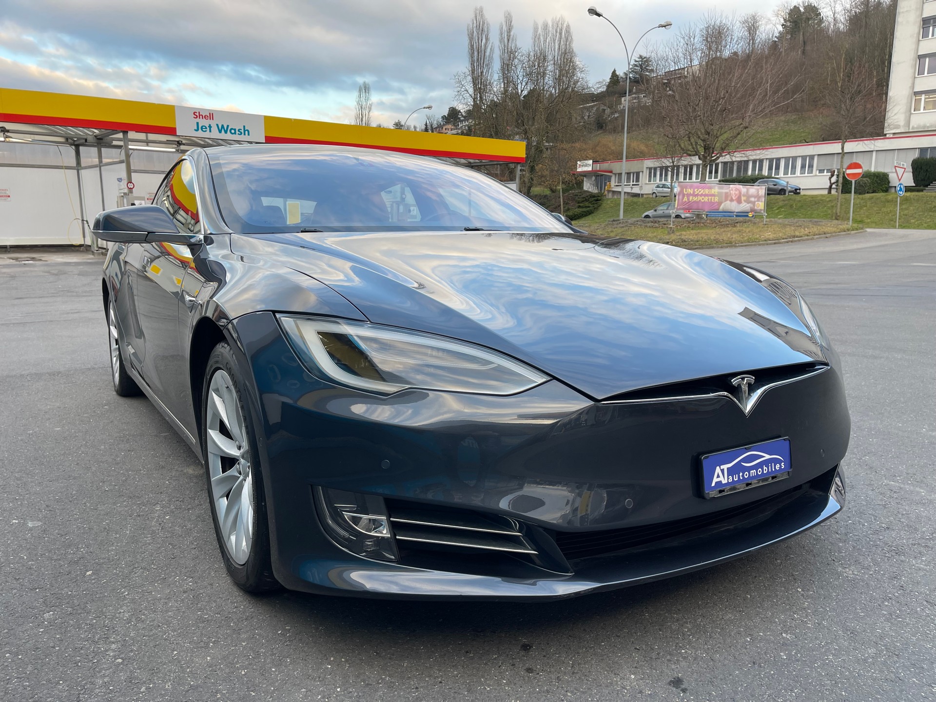 TESLA Model S 75 Base-image-3