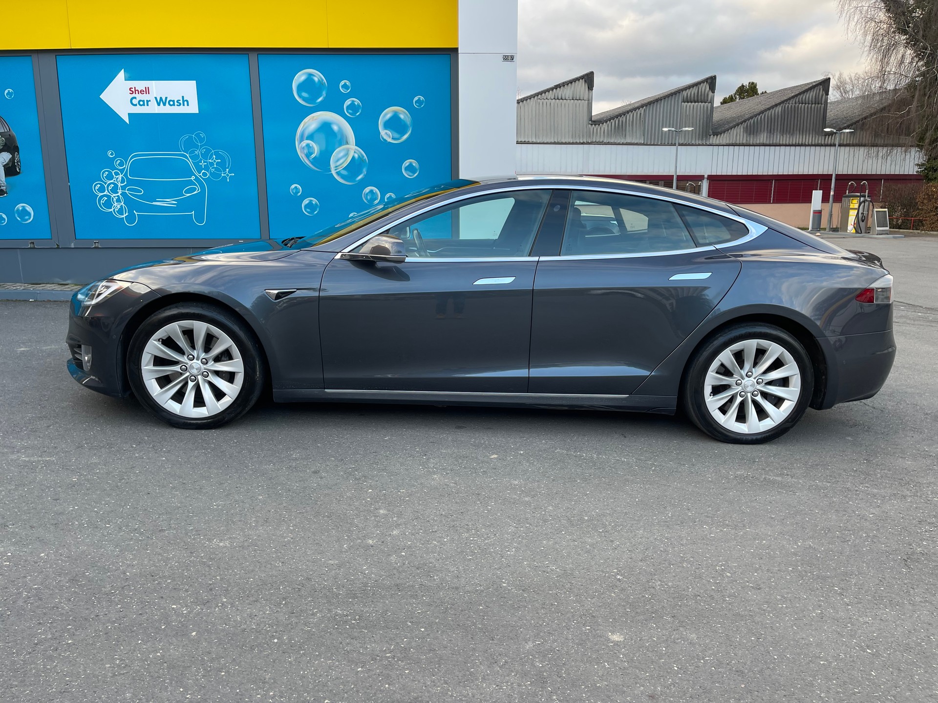 TESLA Model S 75 Base-image-4