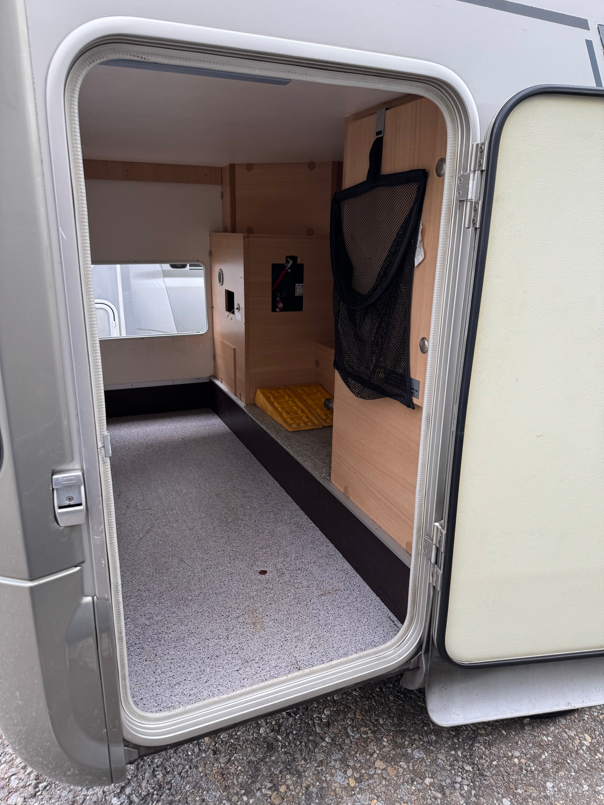 KNAUS Tabbert Renault Master 2.5 TDI - 750 kg Nutzlast Total 3500 kg-image-12