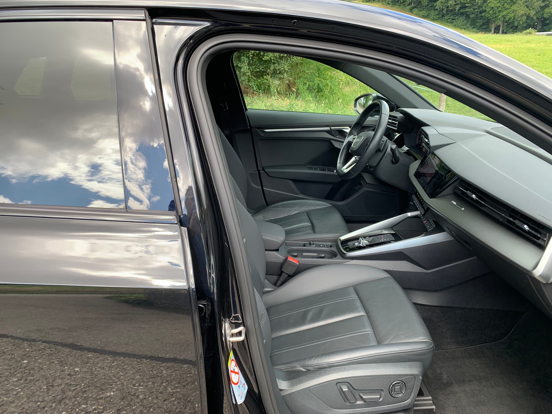 AUDI A3 Sportback 35 TFSI S-tronic-image-3
