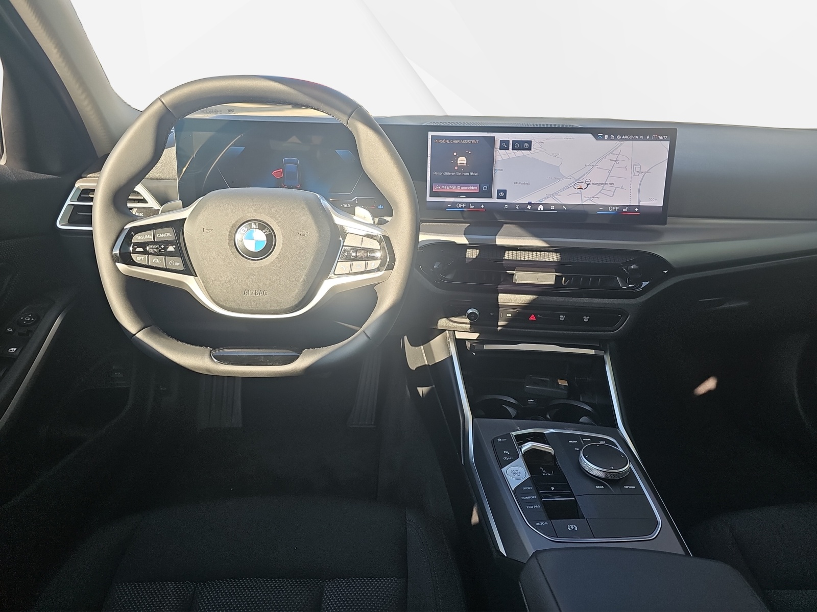 BMW 318i Touring-image-14