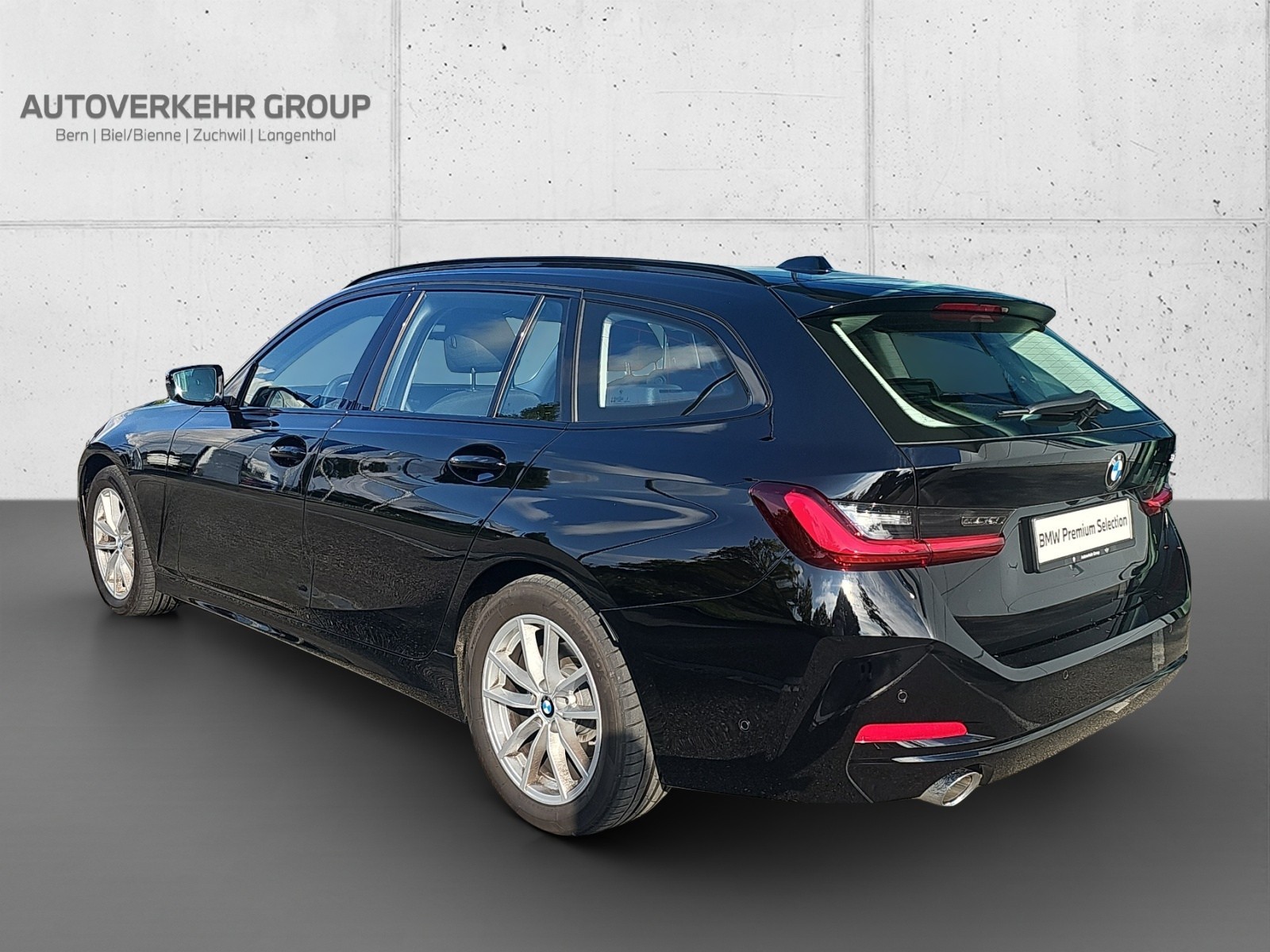 BMW 318i Touring-image-3