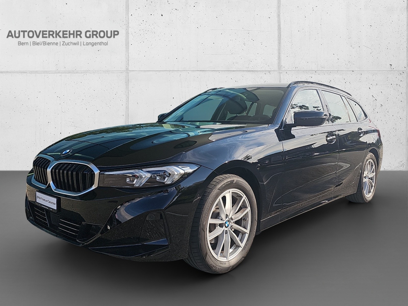 BMW 318i Touring-image-0