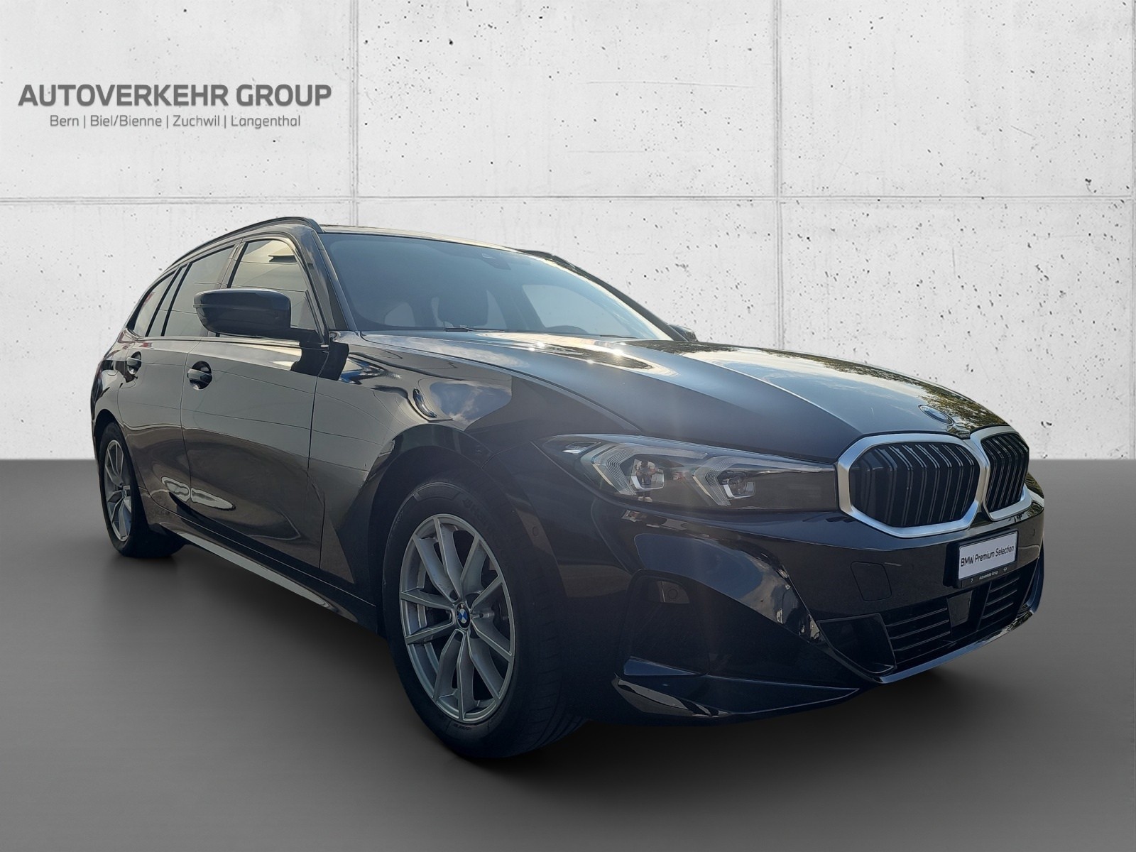 BMW 318i Touring-image-7