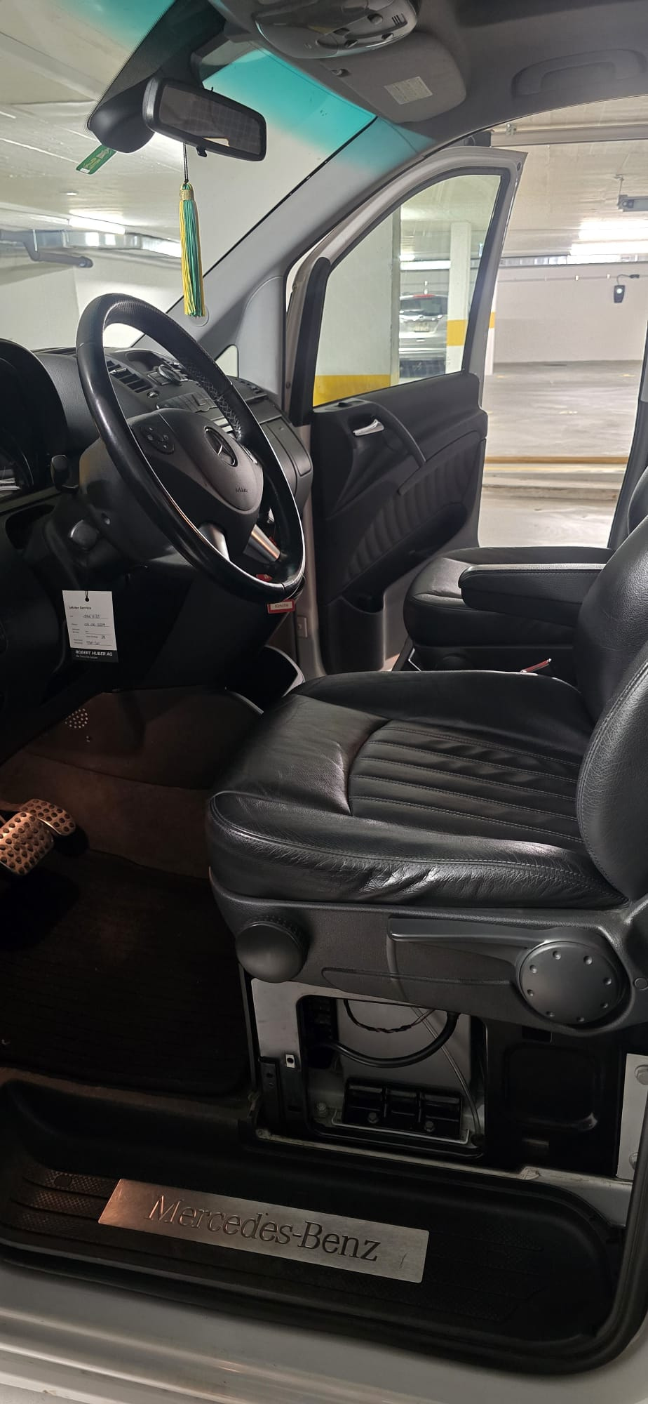 MERCEDES-BENZ Viano 3.0 CDI Blue Eff. Grand Ed. Avantgarde A-image-4