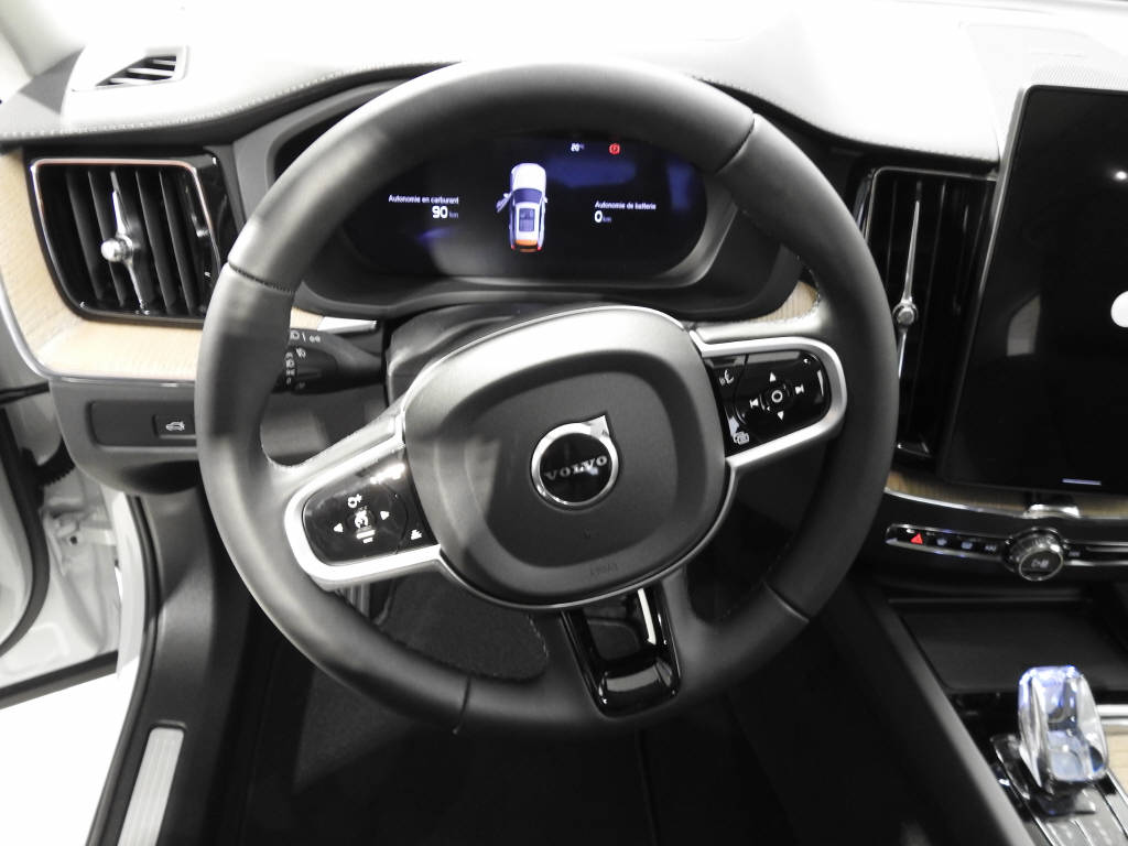 VOLVO XC60 2.0 T6 TE Ultra Dark eAWD-image-6