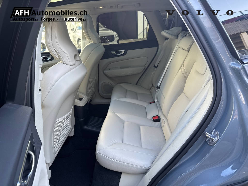 VOLVO XC60 2.0 T6 TE Ultimate Dark eAWD-image-12