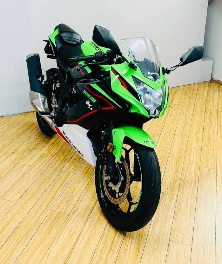 KAWASAKI Ninja 125