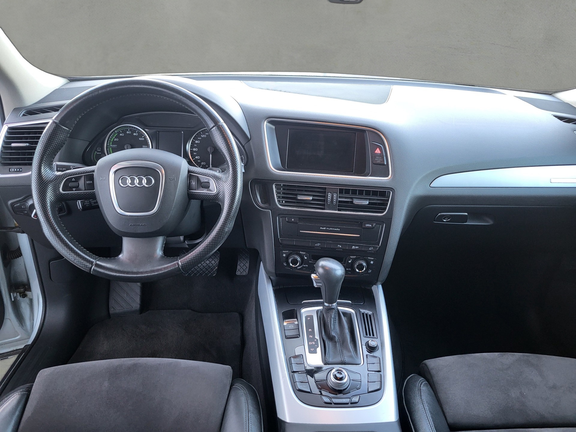 AUDI Q5 2.0 TFSI hybrid quattro tiptronic-image-9