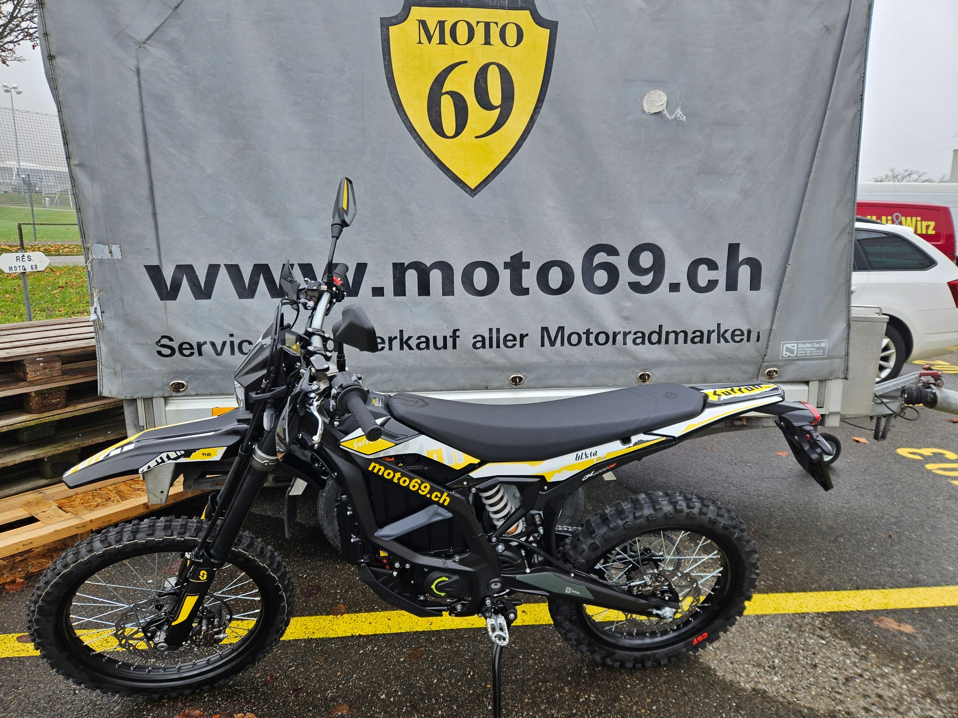 SUR-RON Ultra Bee T Standard