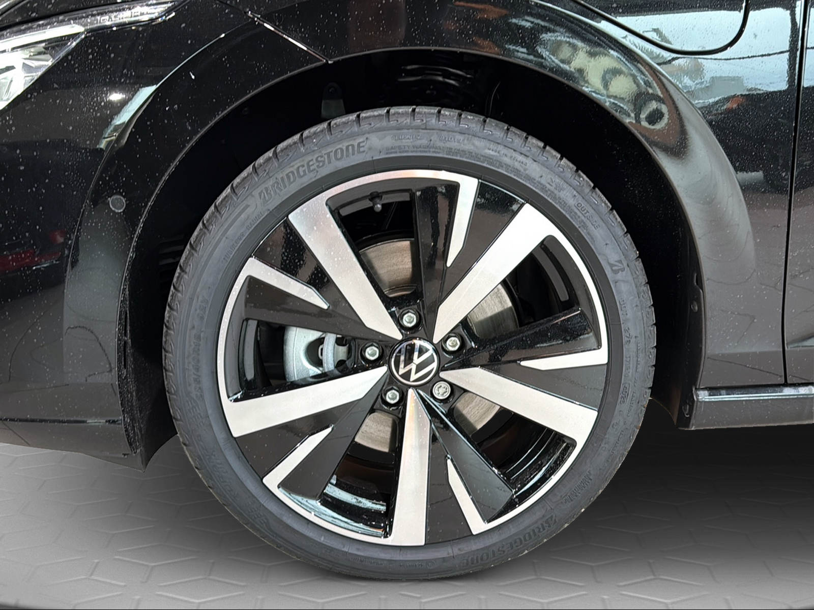 VW Golf 1.5 TSI PHEV Style-image-5