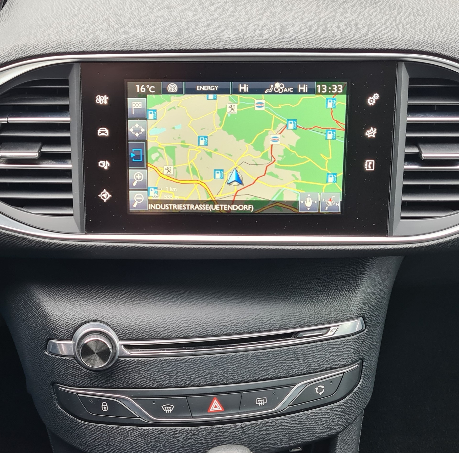 PEUGEOT 308 SW 1.2 THP Style Automatic-image-13