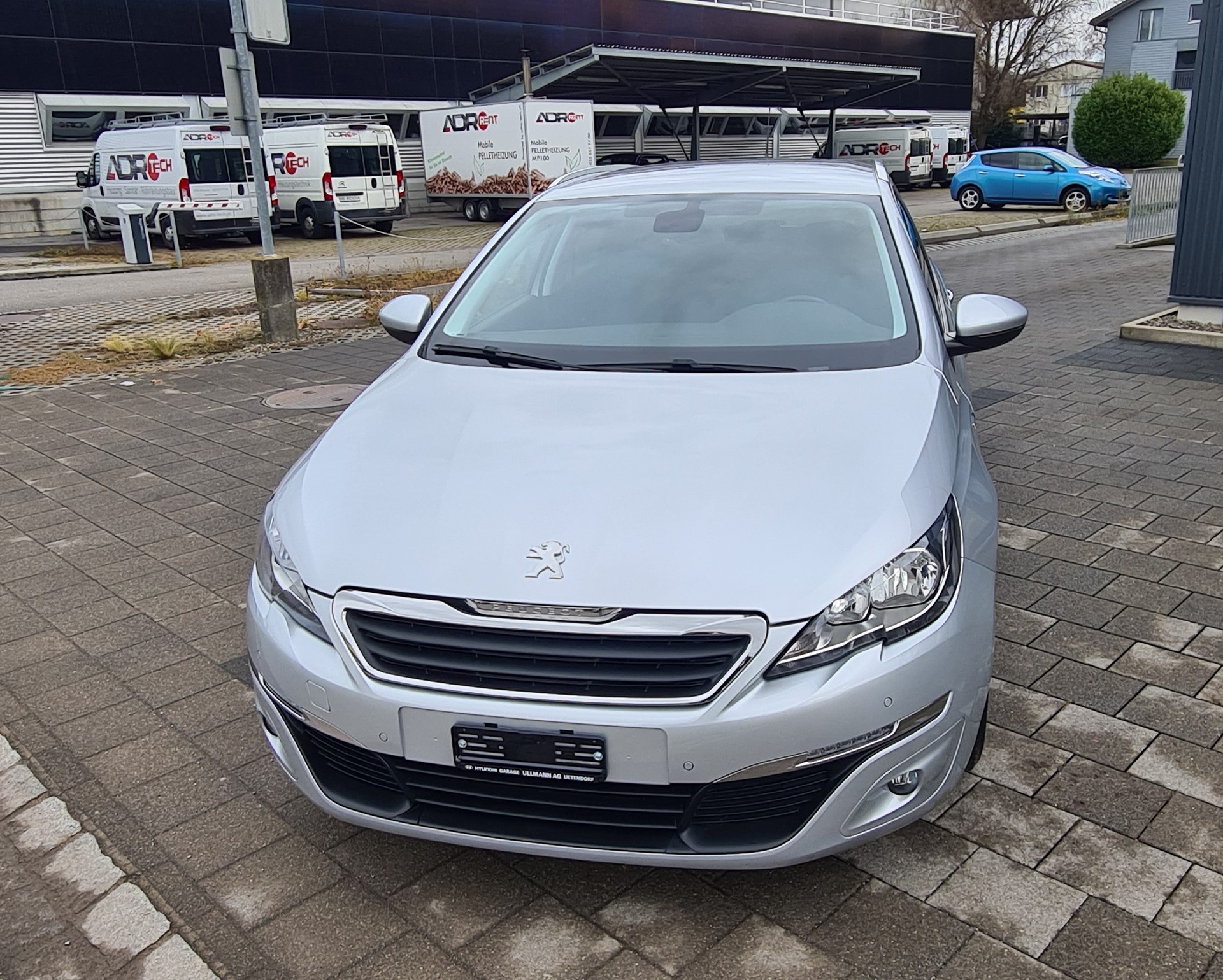 PEUGEOT 308 SW 1.2 THP Style Automatic-image-0