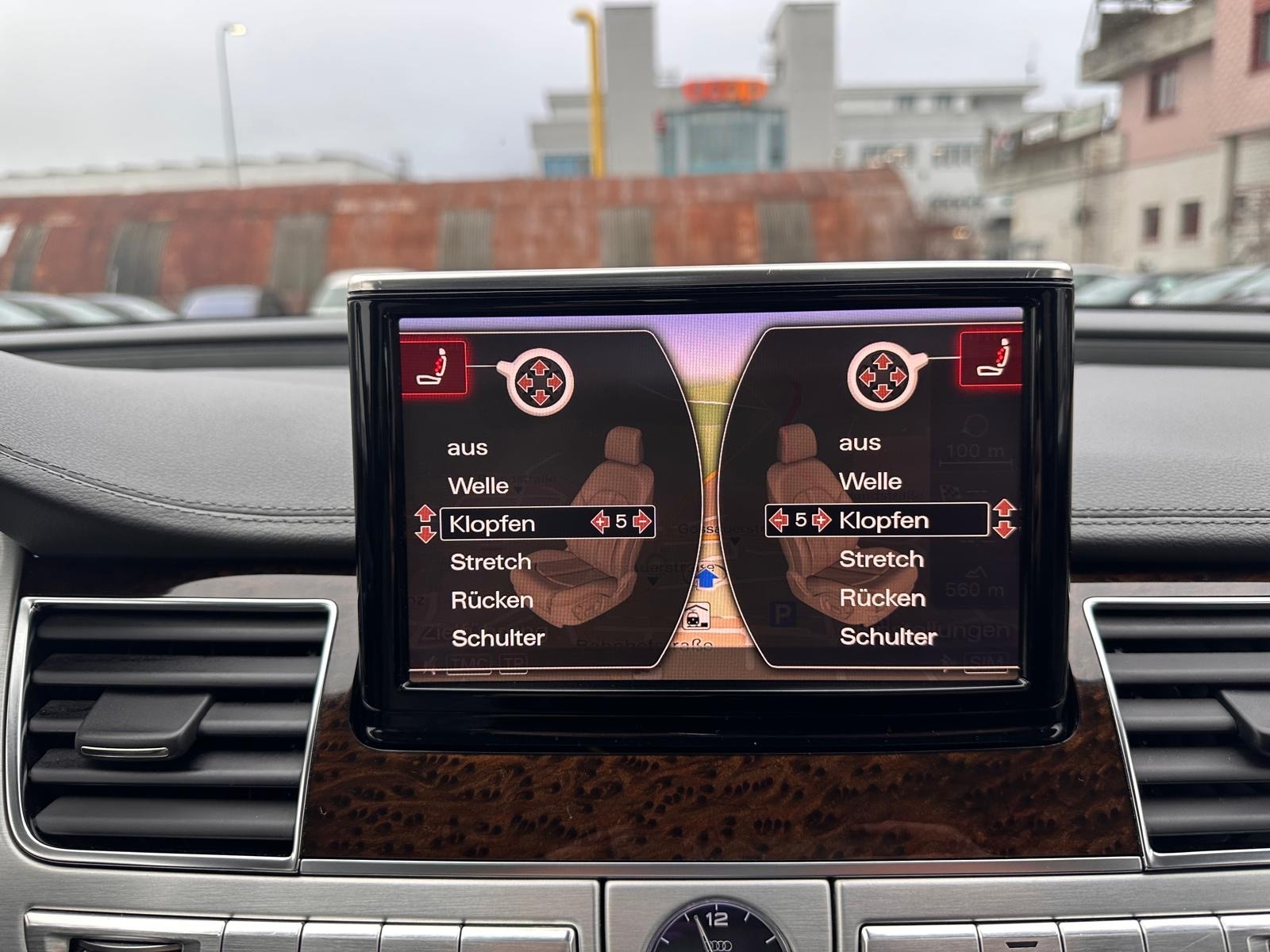 AUDI A8 4.2 TDI-image-27