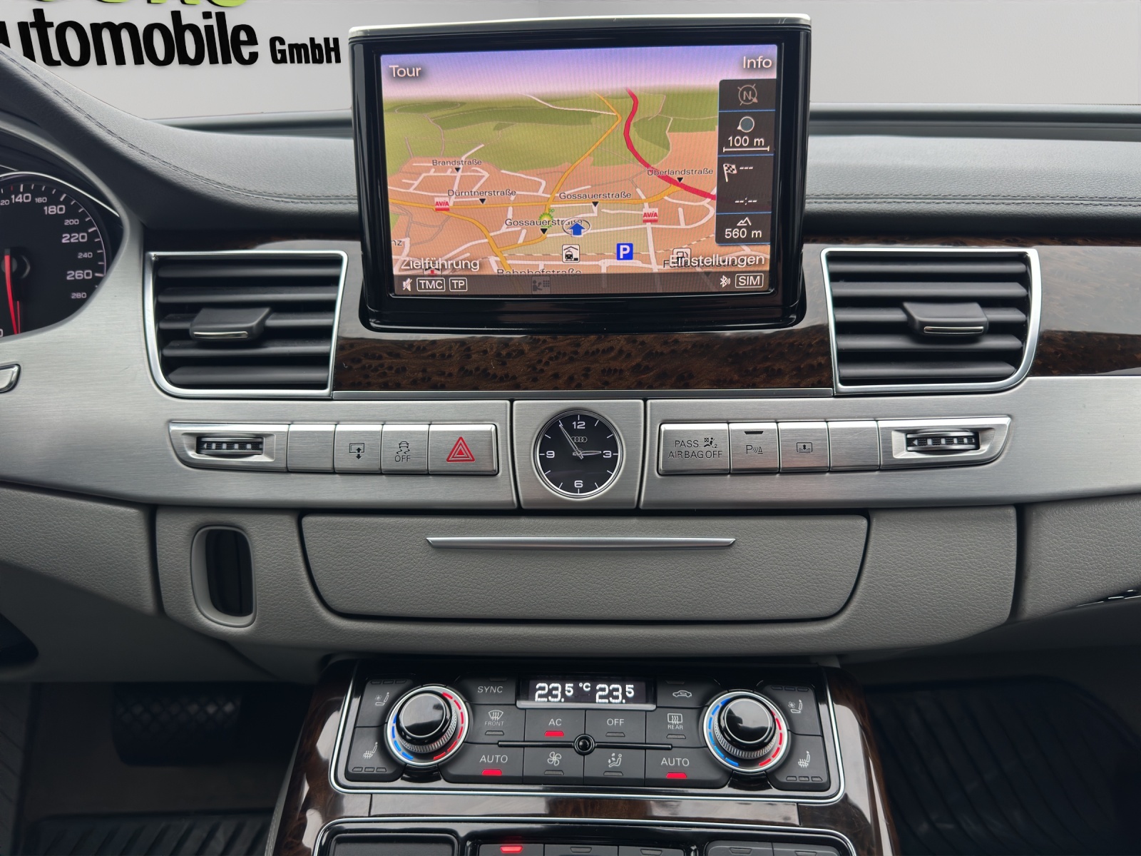 AUDI A8 4.2 TDI-image-12