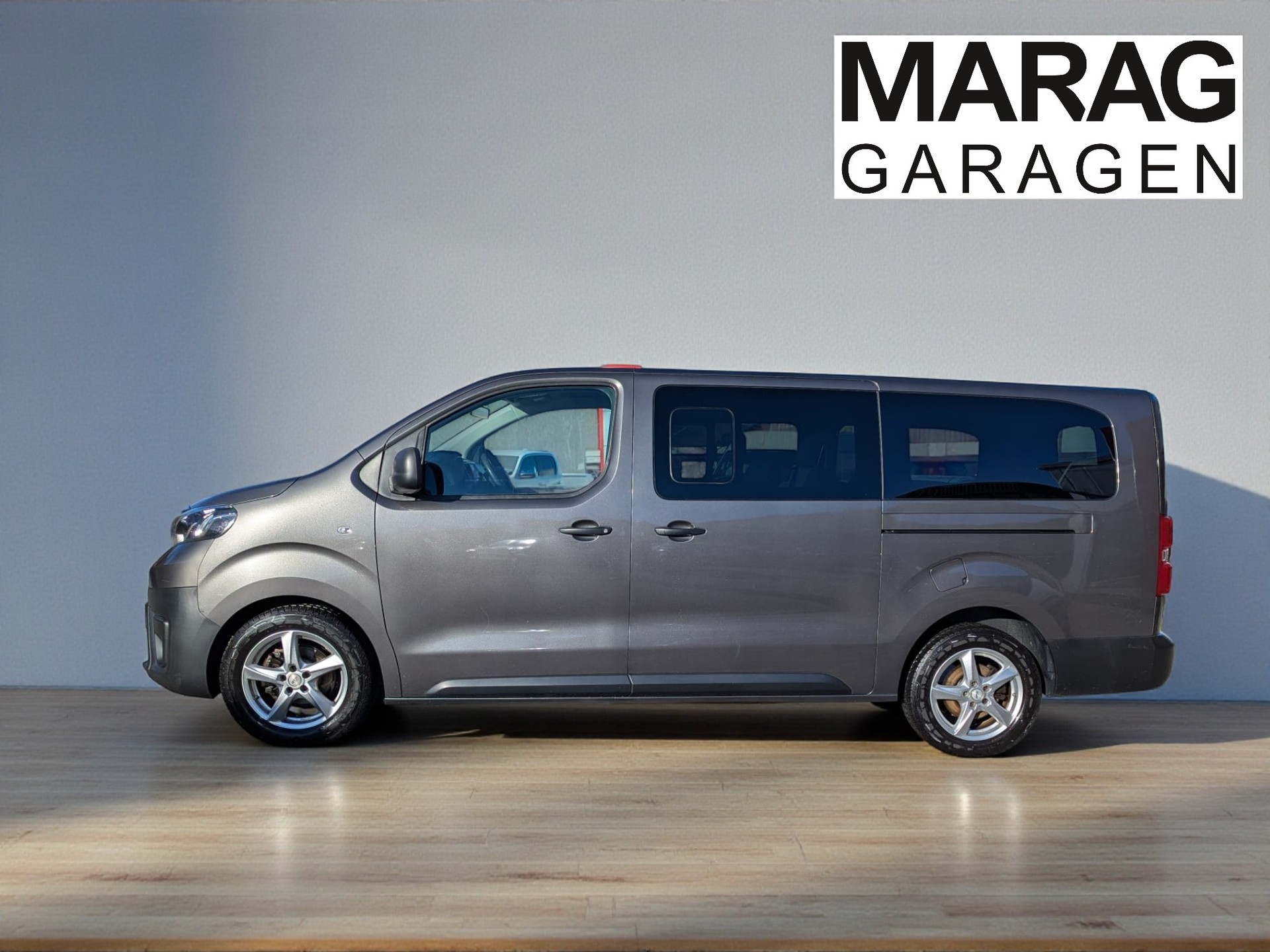 TOYOTA Proace 2.0D Combi L2 Long-image-3