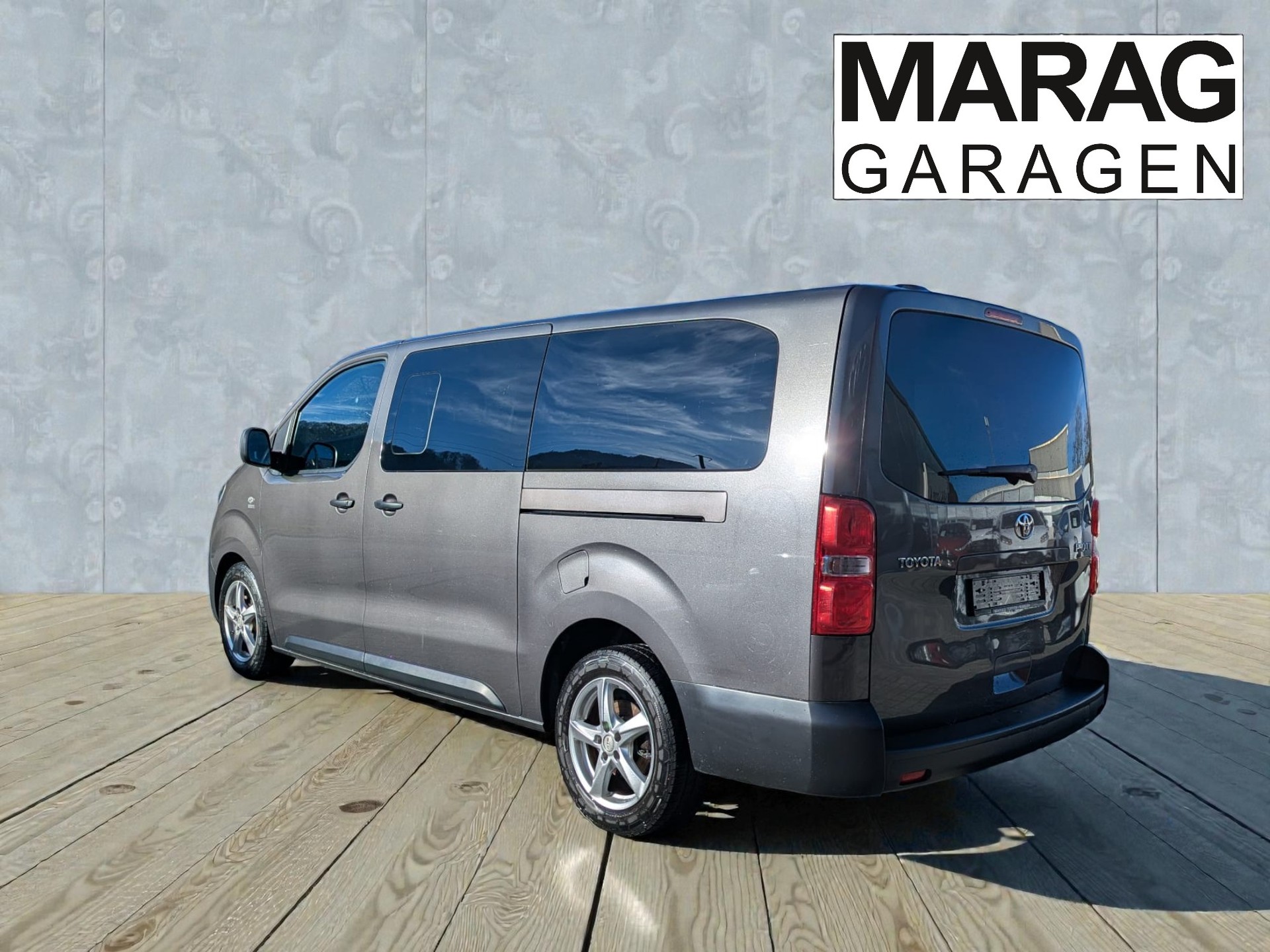 TOYOTA Proace 2.0D Combi L2 Long-image-2