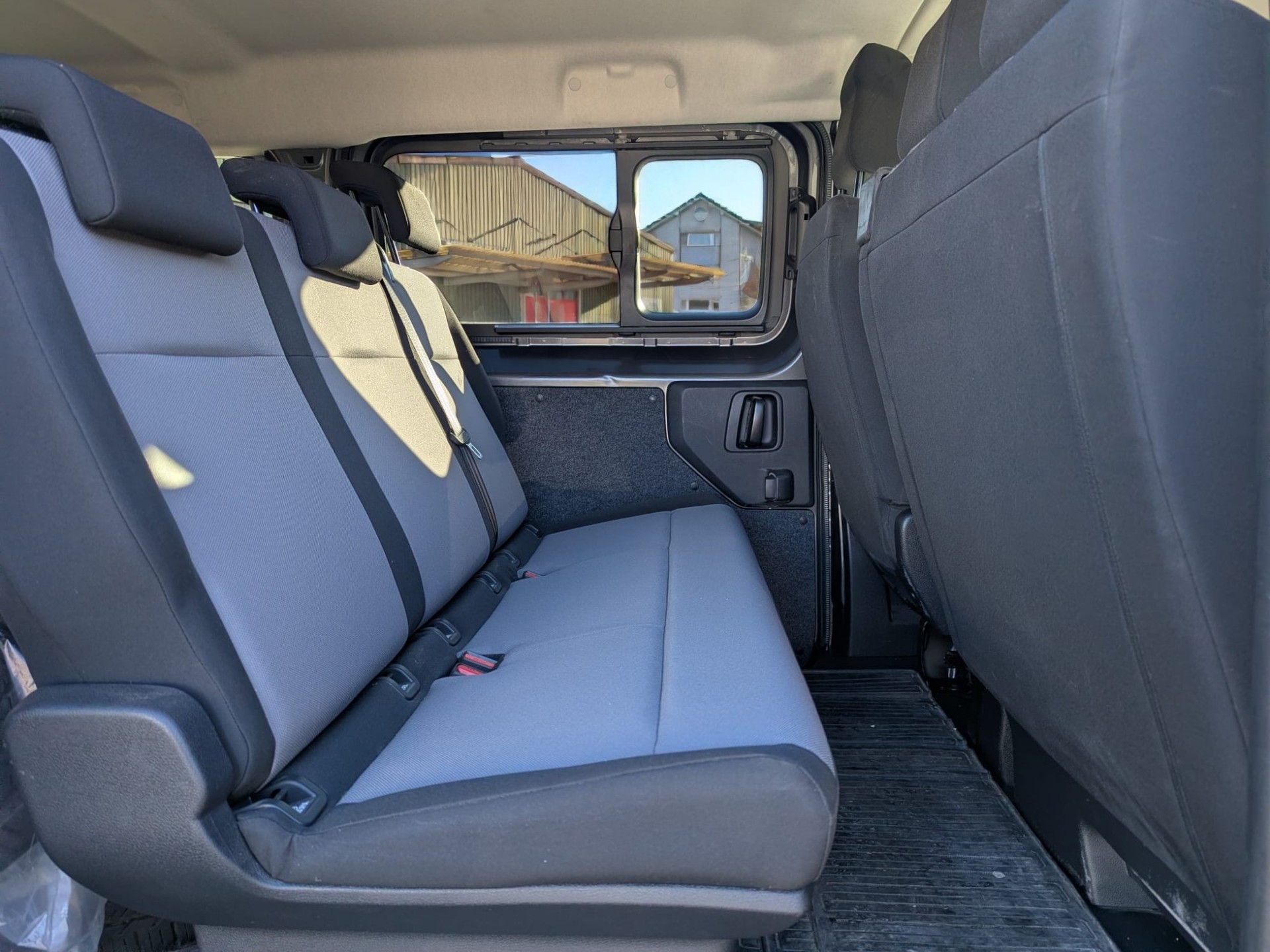 TOYOTA Proace 2.0D Combi L2 Long-image-8