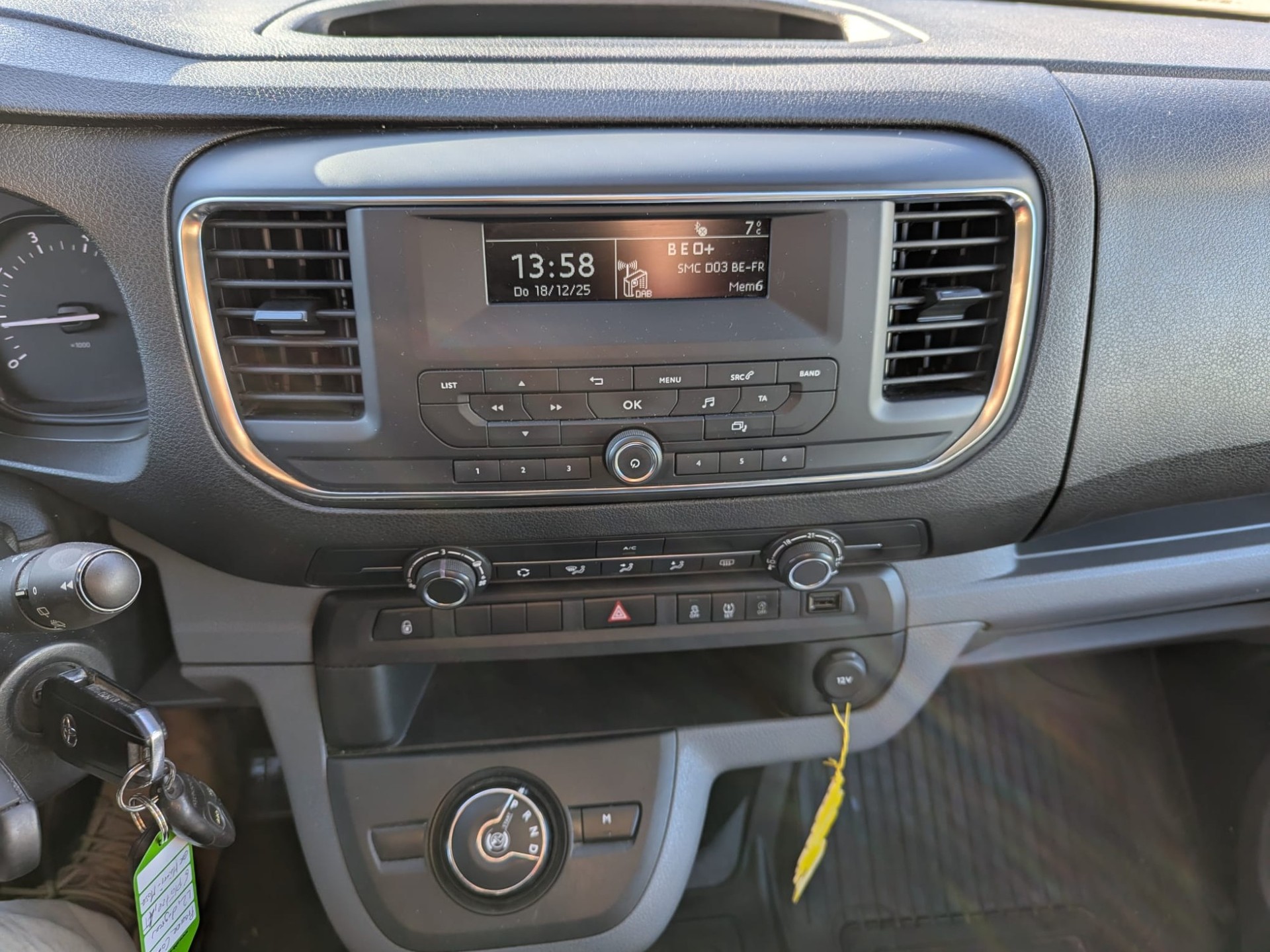 TOYOTA Proace 2.0D Combi L2 Long-image-12