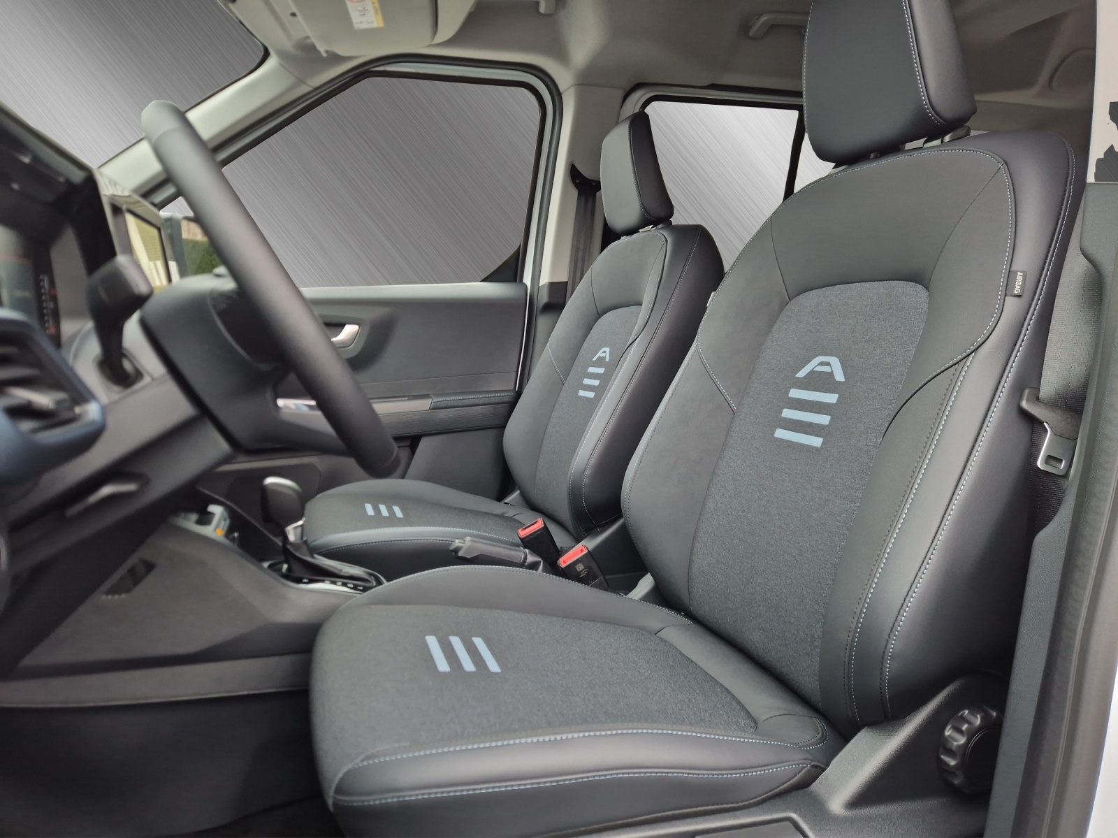 FORD TOURNEO COURIERier 1.0 EcoBoost Automat-image-13