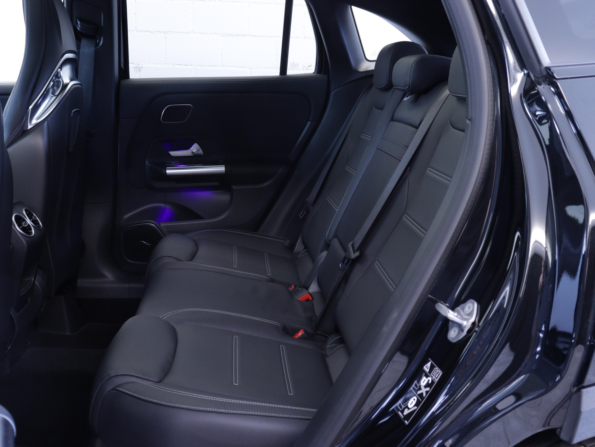 MERCEDES-BENZ GLA 35 AMG 4matic-image-11