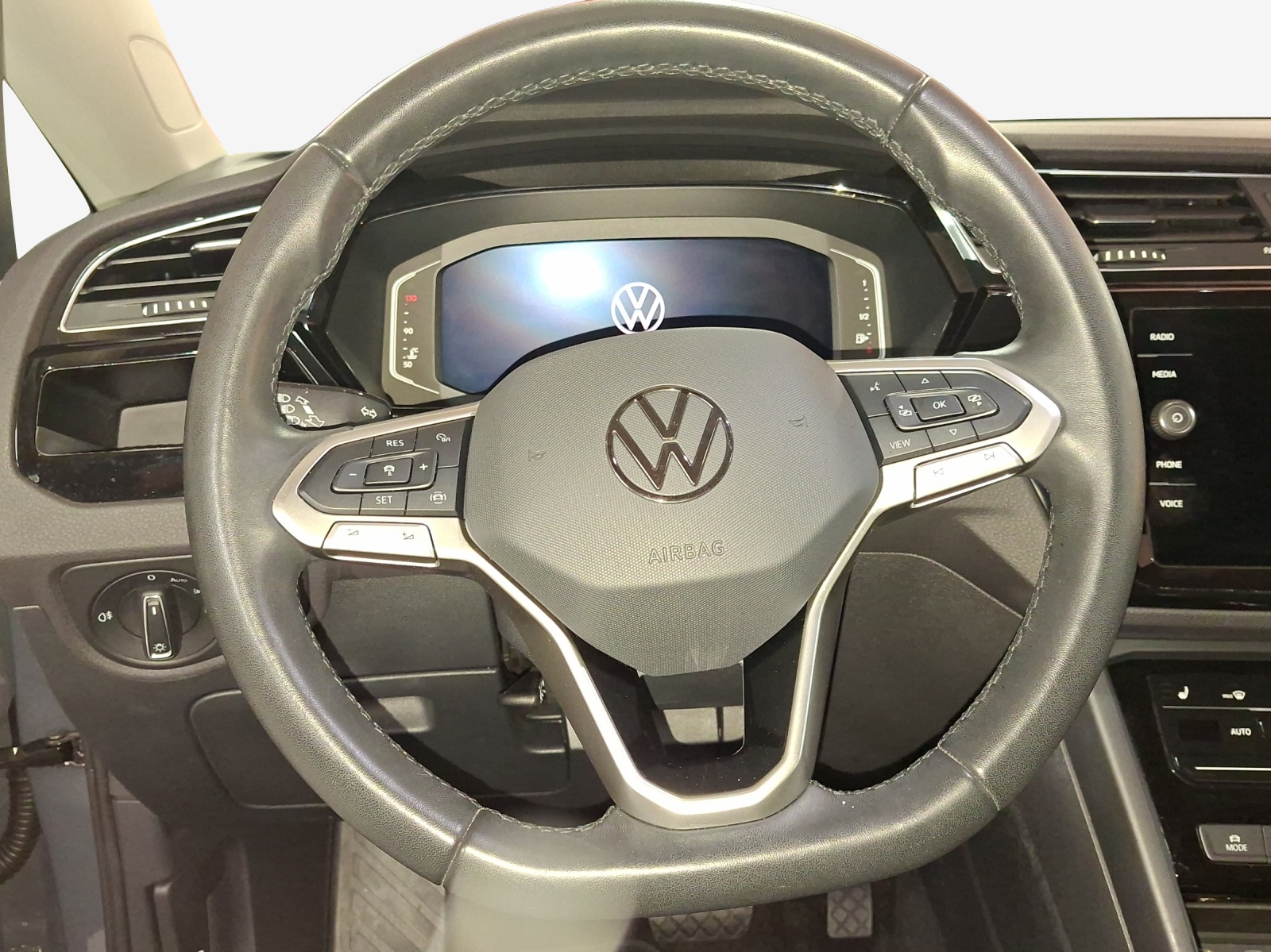 VW Touran 1.5 TSI EVO Highline United DSG-image-9