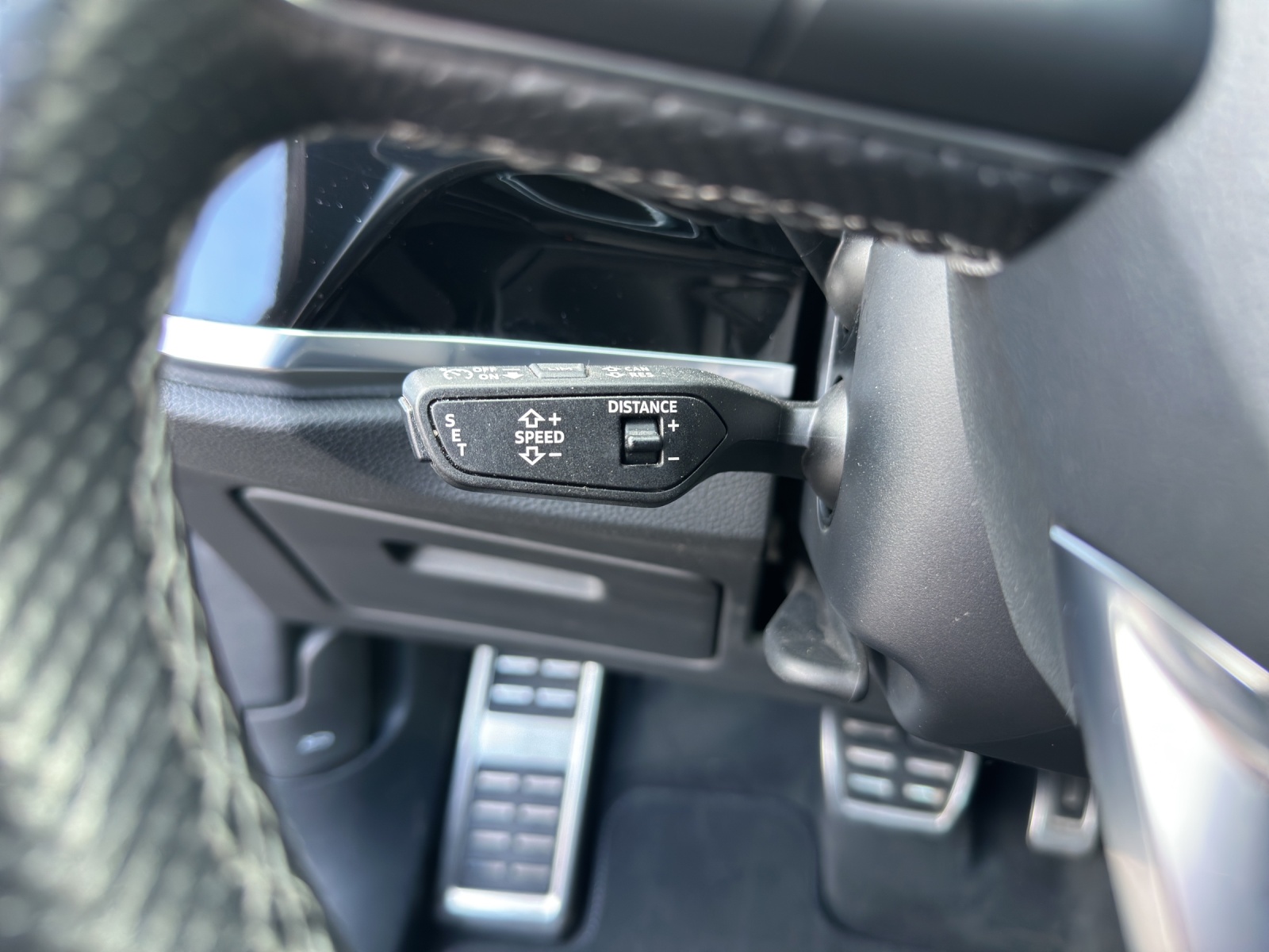 AUDI Q3 35 TDI S line Attraction quattro S-tronic-image-14