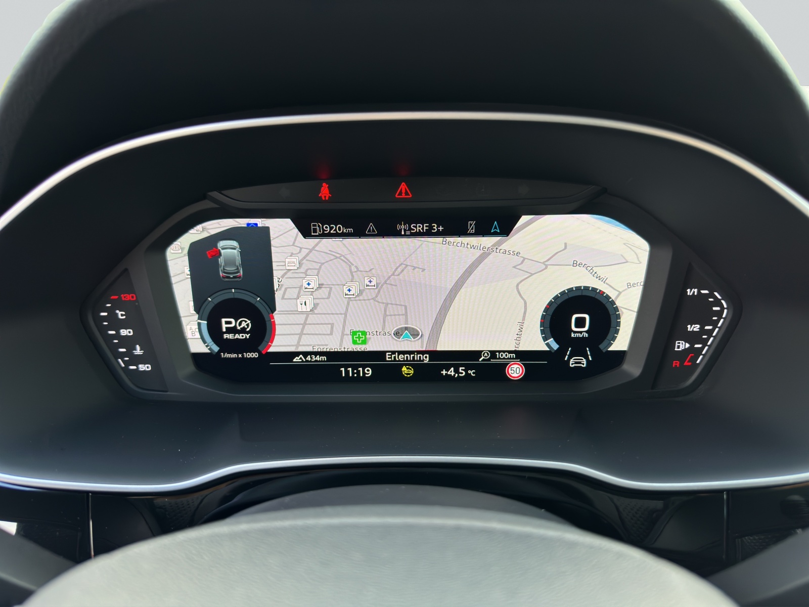 AUDI Q3 35 TDI S line Attraction quattro S-tronic-image-5