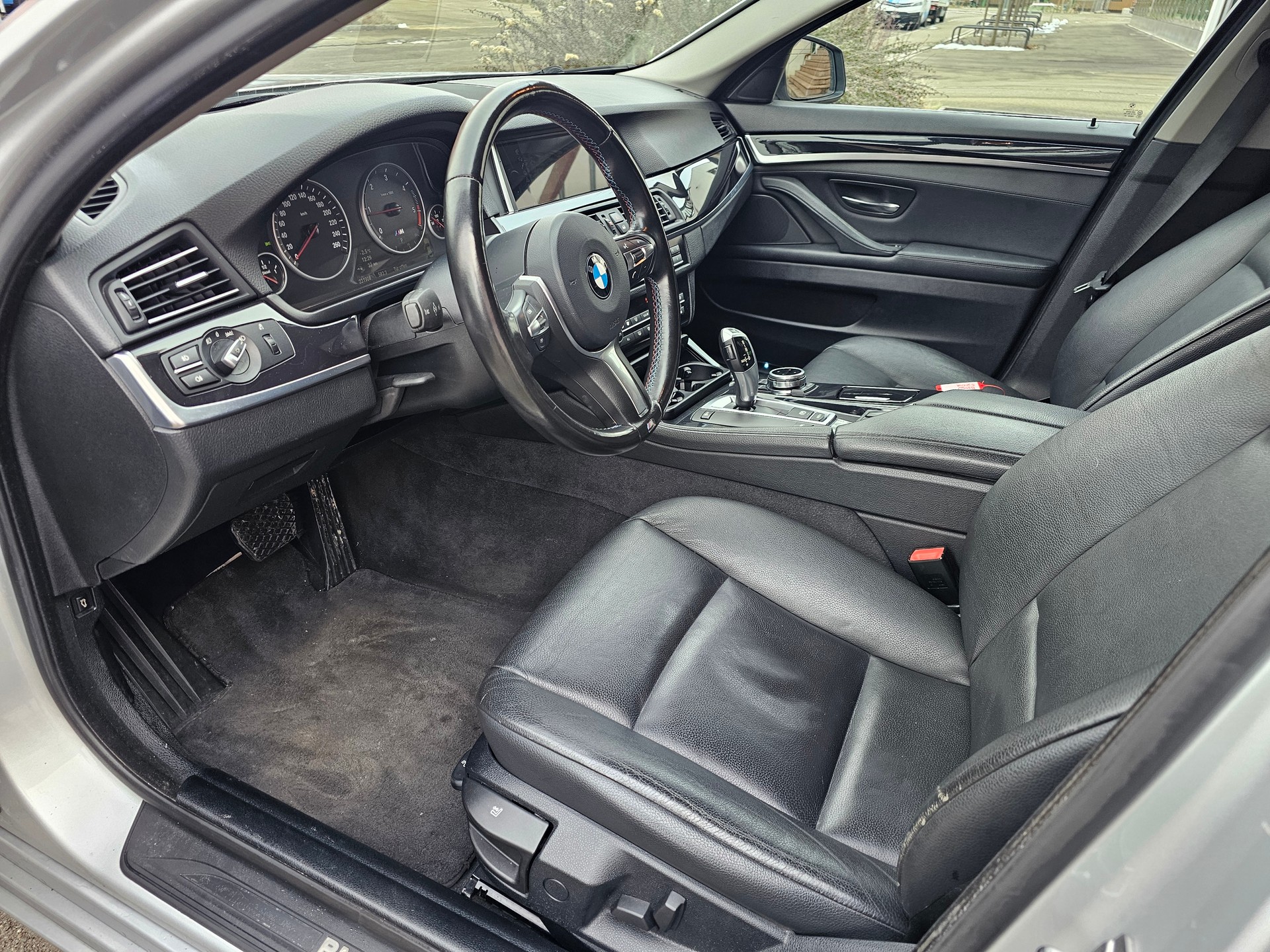 BMW 520d Steptronic-image-8