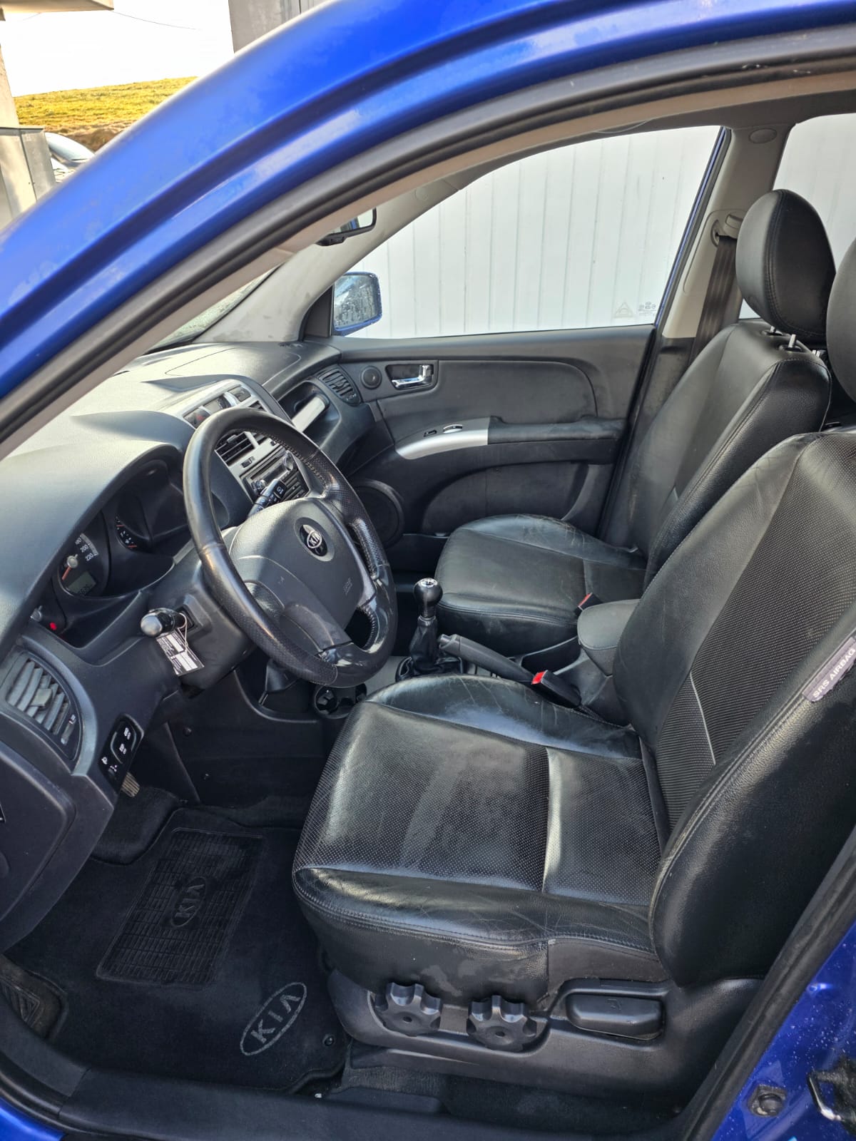 KIA Sportage 2.0 CRDi Trend-image-4