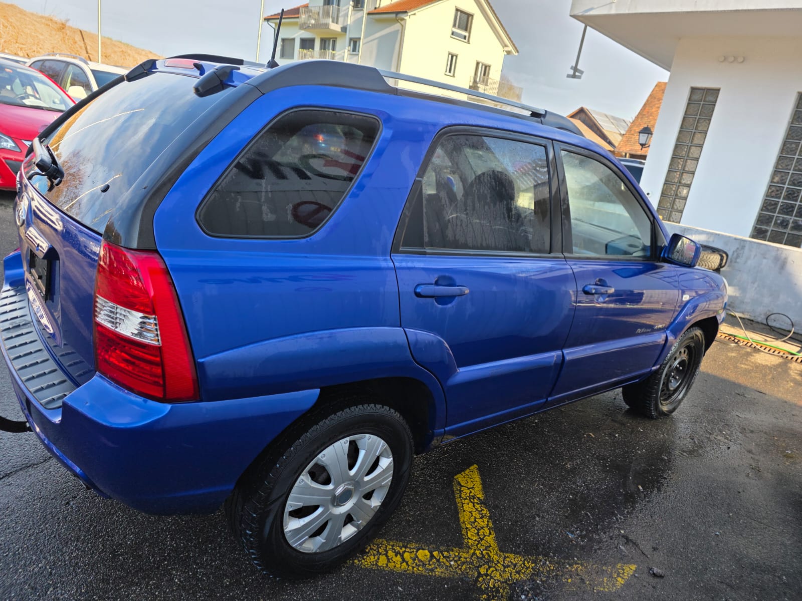 KIA Sportage 2.0 CRDi Trend-image-11