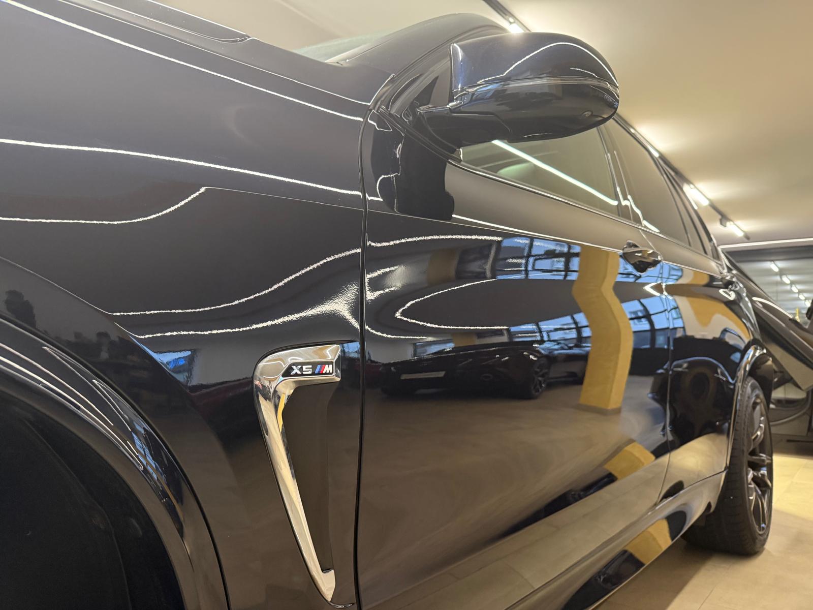 BMW X5M Edition Black Fire Steptronic-image-3
