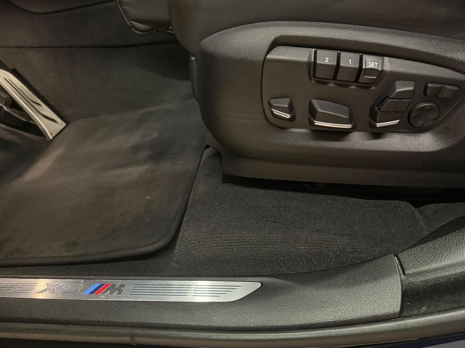 BMW X5M Edition Black Fire Steptronic-image-18