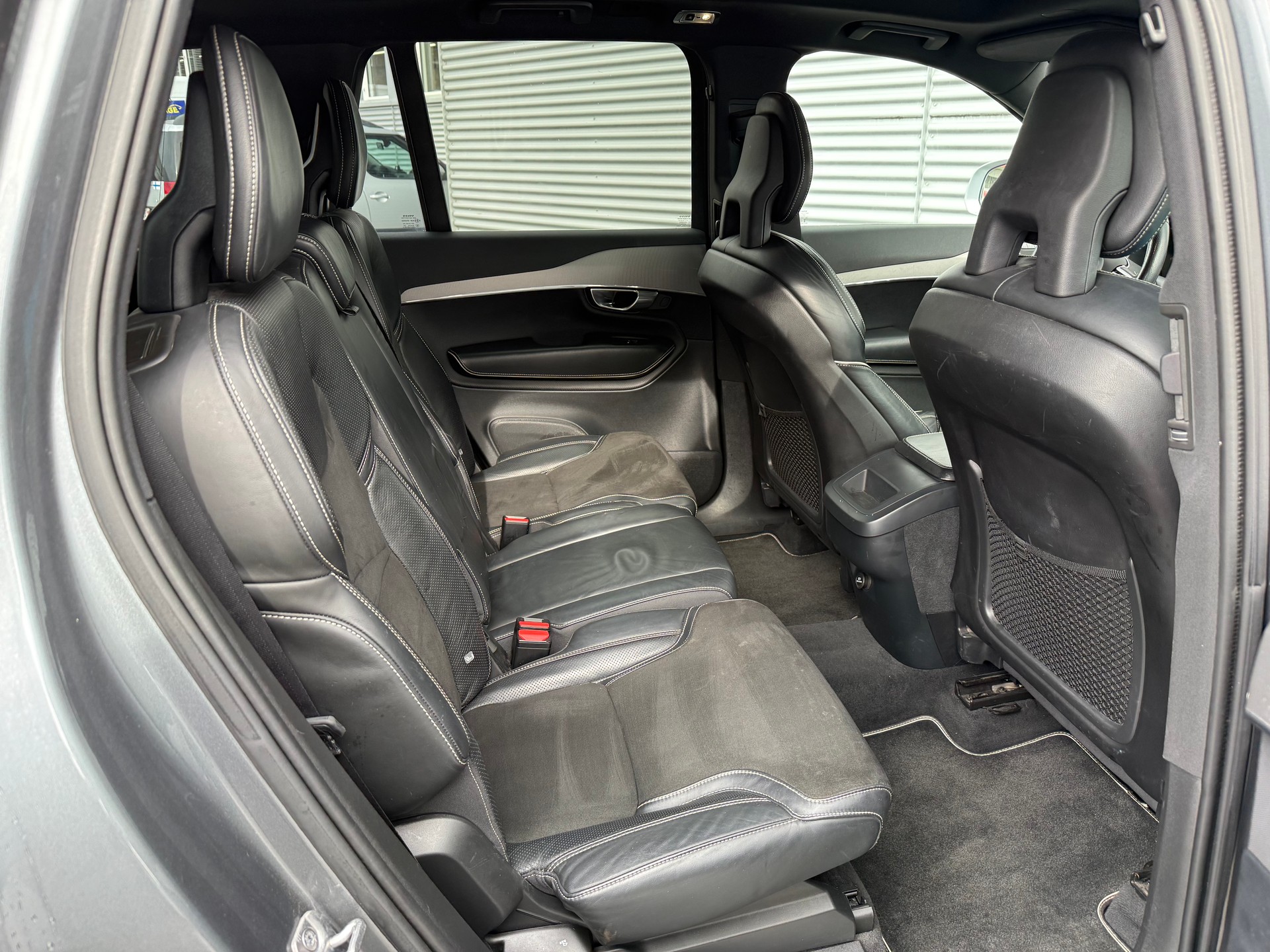 VOLVO XC90 D5 AWD R-Design Geartronic-showroom-element-3