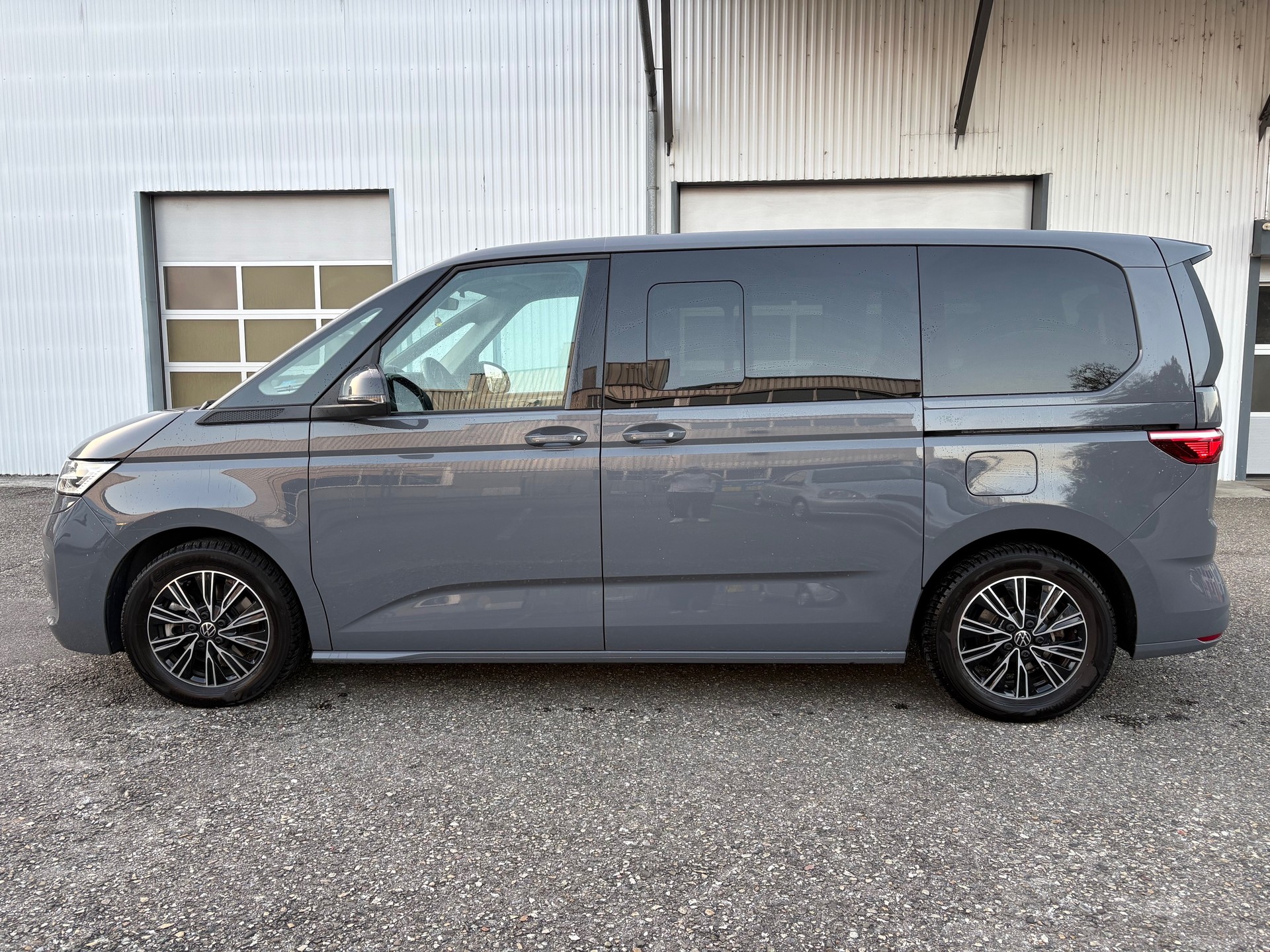 VW Multivan 1.4 eHybrid Liberty DSG-image-1
