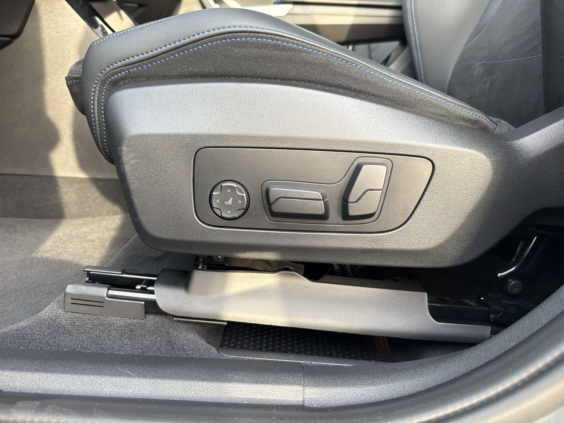 BMW X2 xDrive M35i M Sport Pro-image-18