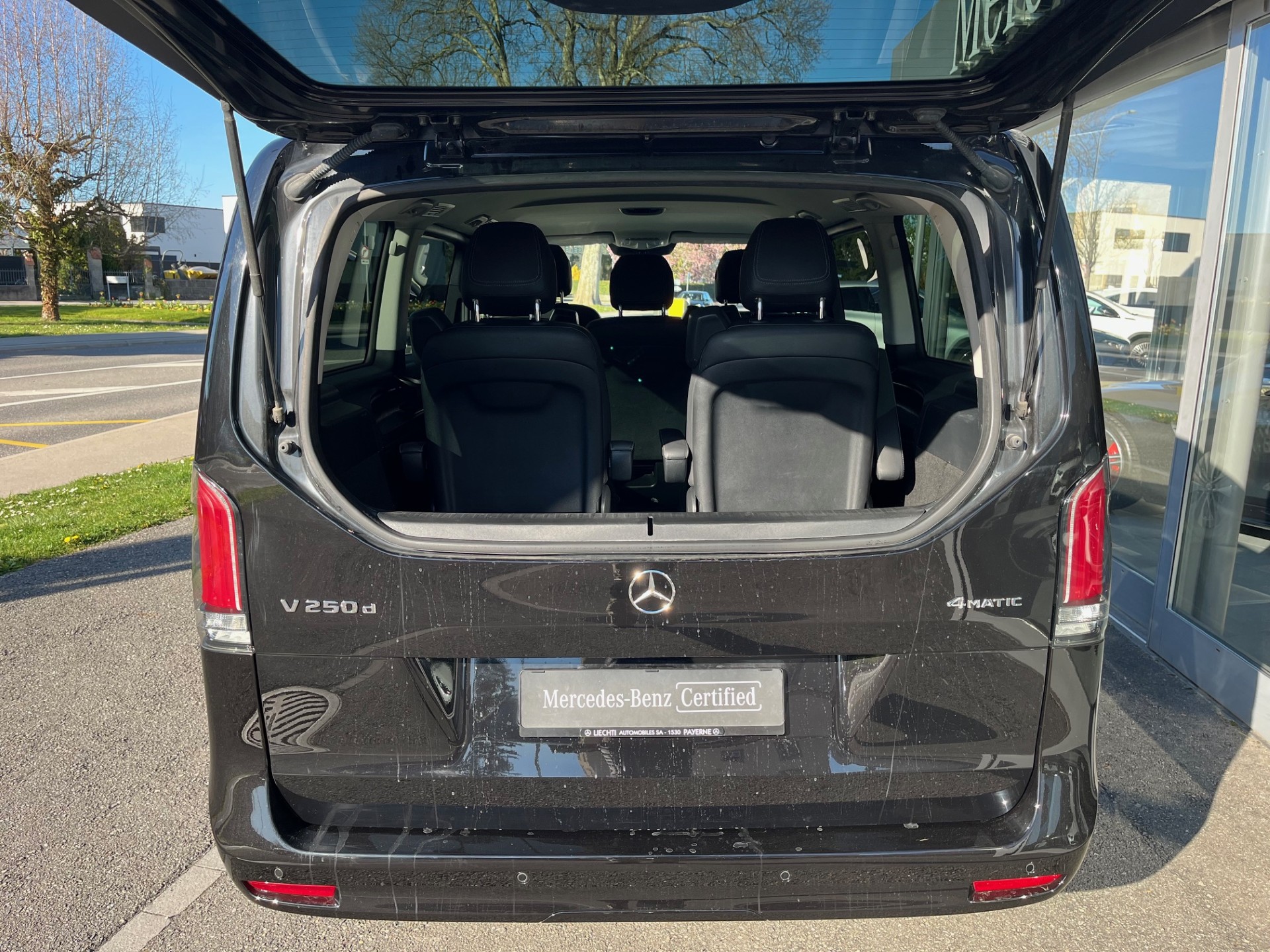 MERCEDES-BENZ V 250 d lang Avantgarde 4Matic FACELIFT-image-11