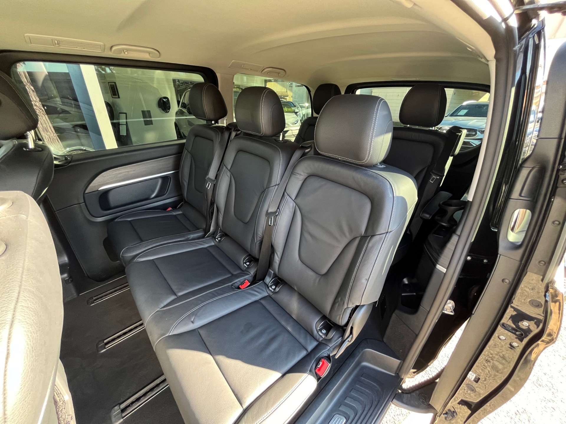 MERCEDES-BENZ V 250 d lang Avantgarde 4Matic FACELIFT-image-14