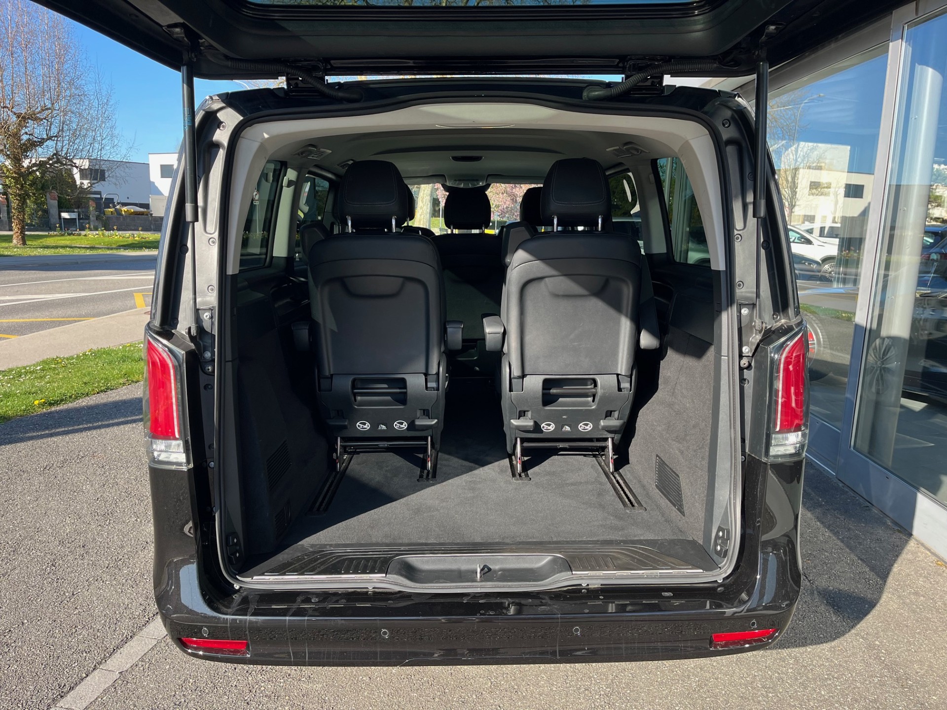 MERCEDES-BENZ V 250 d lang Avantgarde 4Matic FACELIFT-image-12