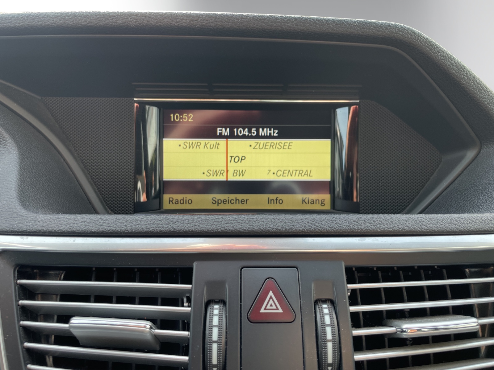 MERCEDES-BENZ E 350 Avantgarde 4Matic 7G-Tronic-image-16