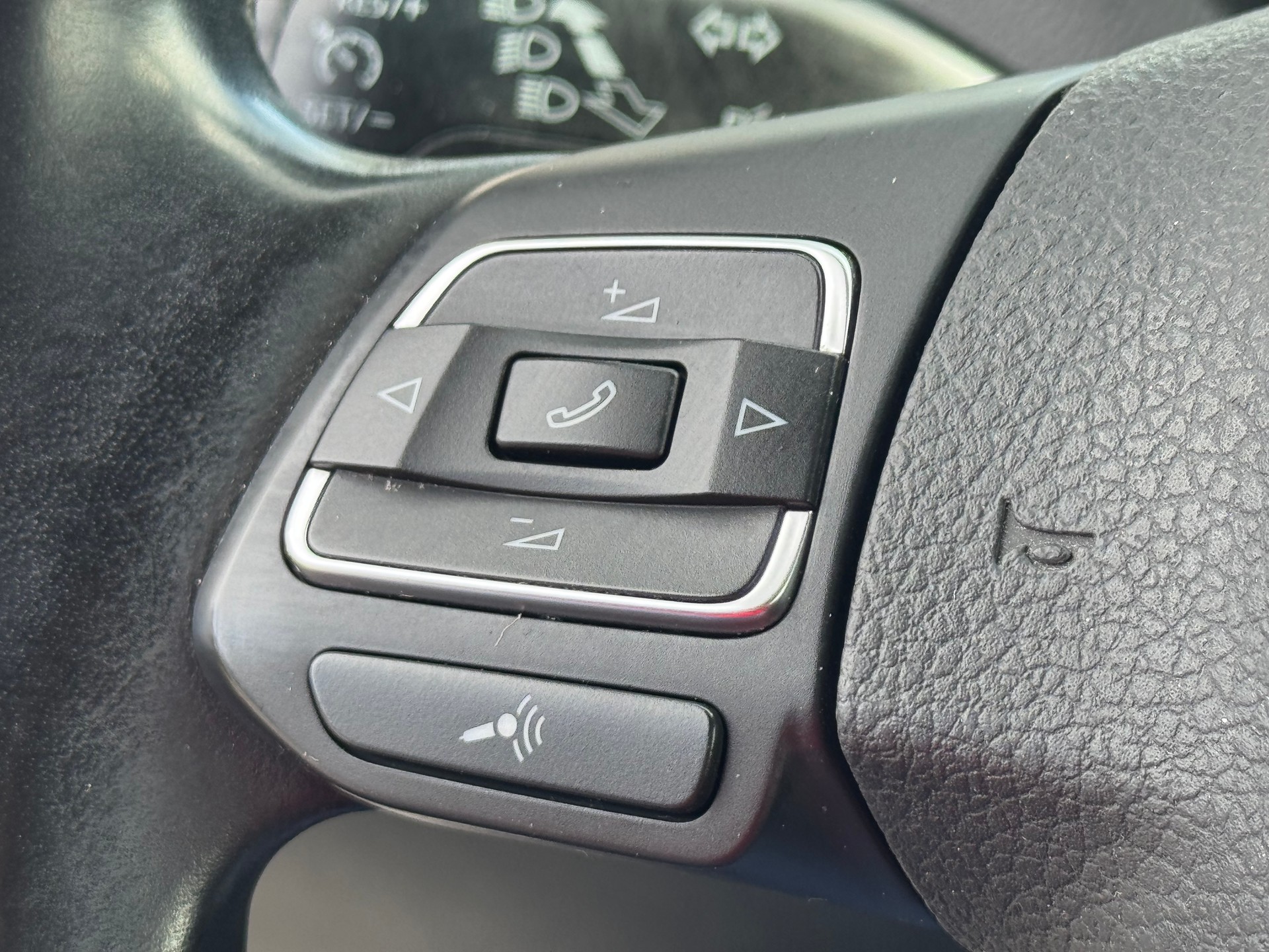 VW Polo 1.2 TSI Comfortline-image-11