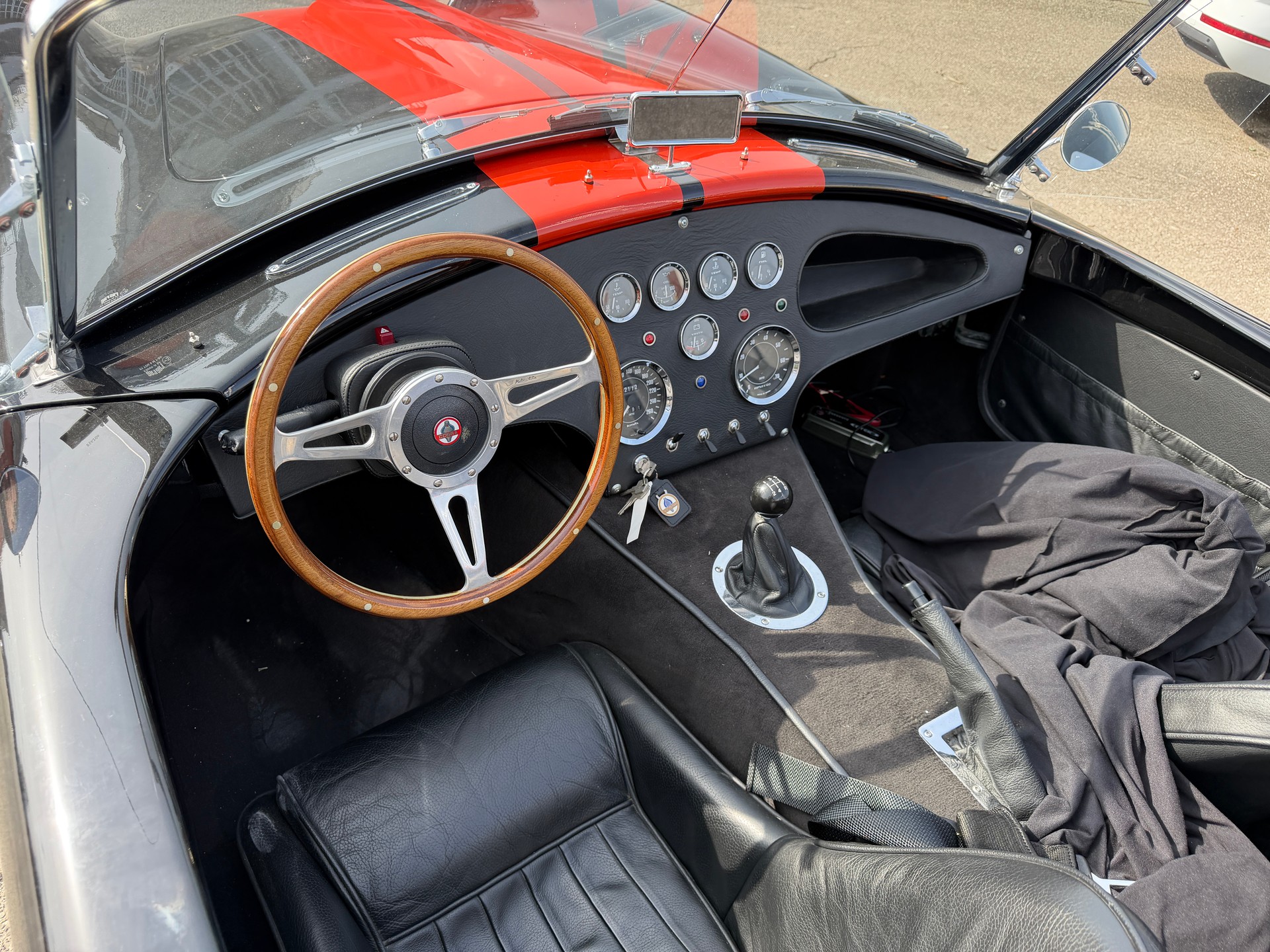 AC HS Cobra Replica V8-image-4