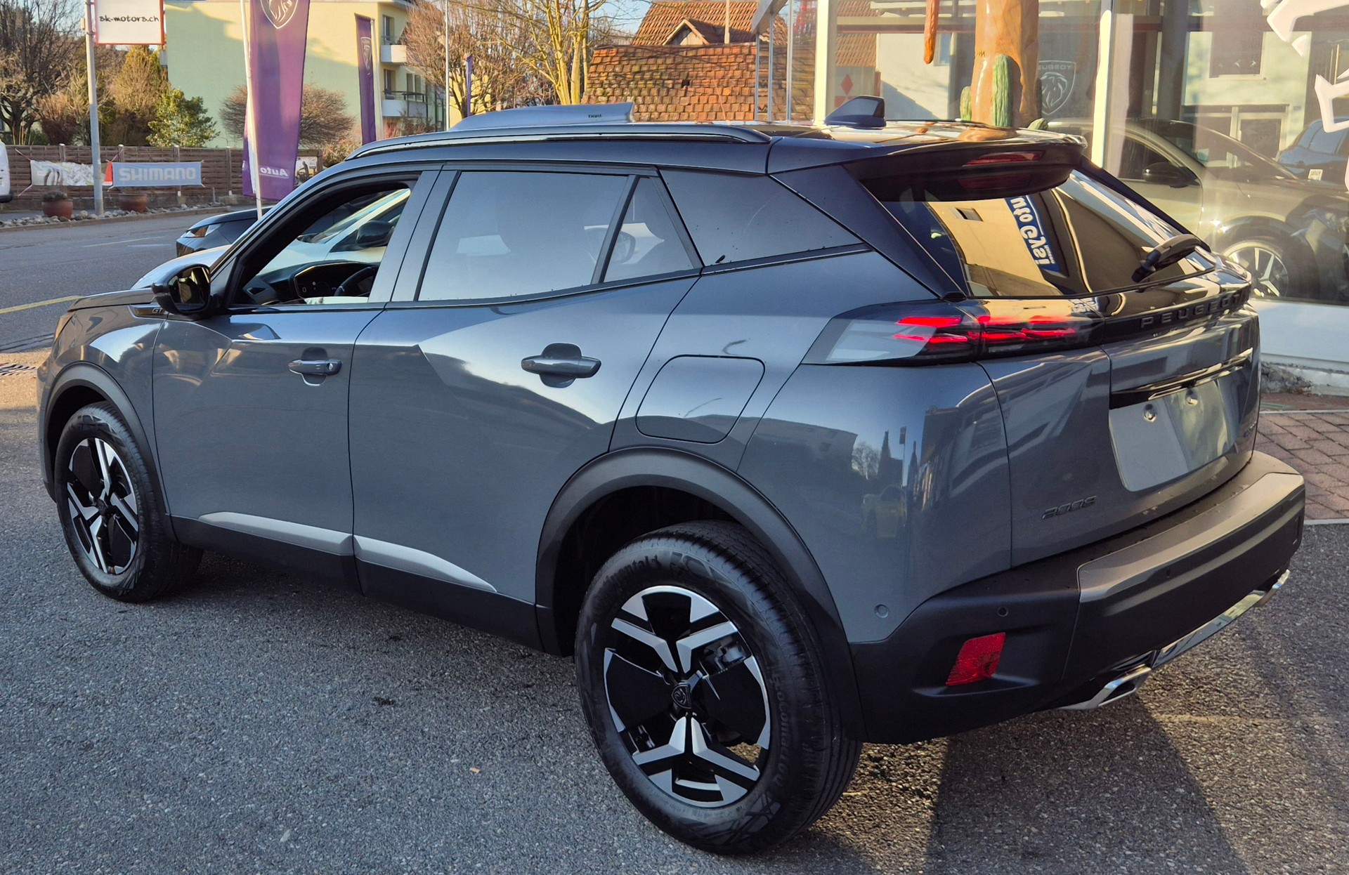 PEUGEOT 2008 MHEV GT Helvetia (405)-image-12