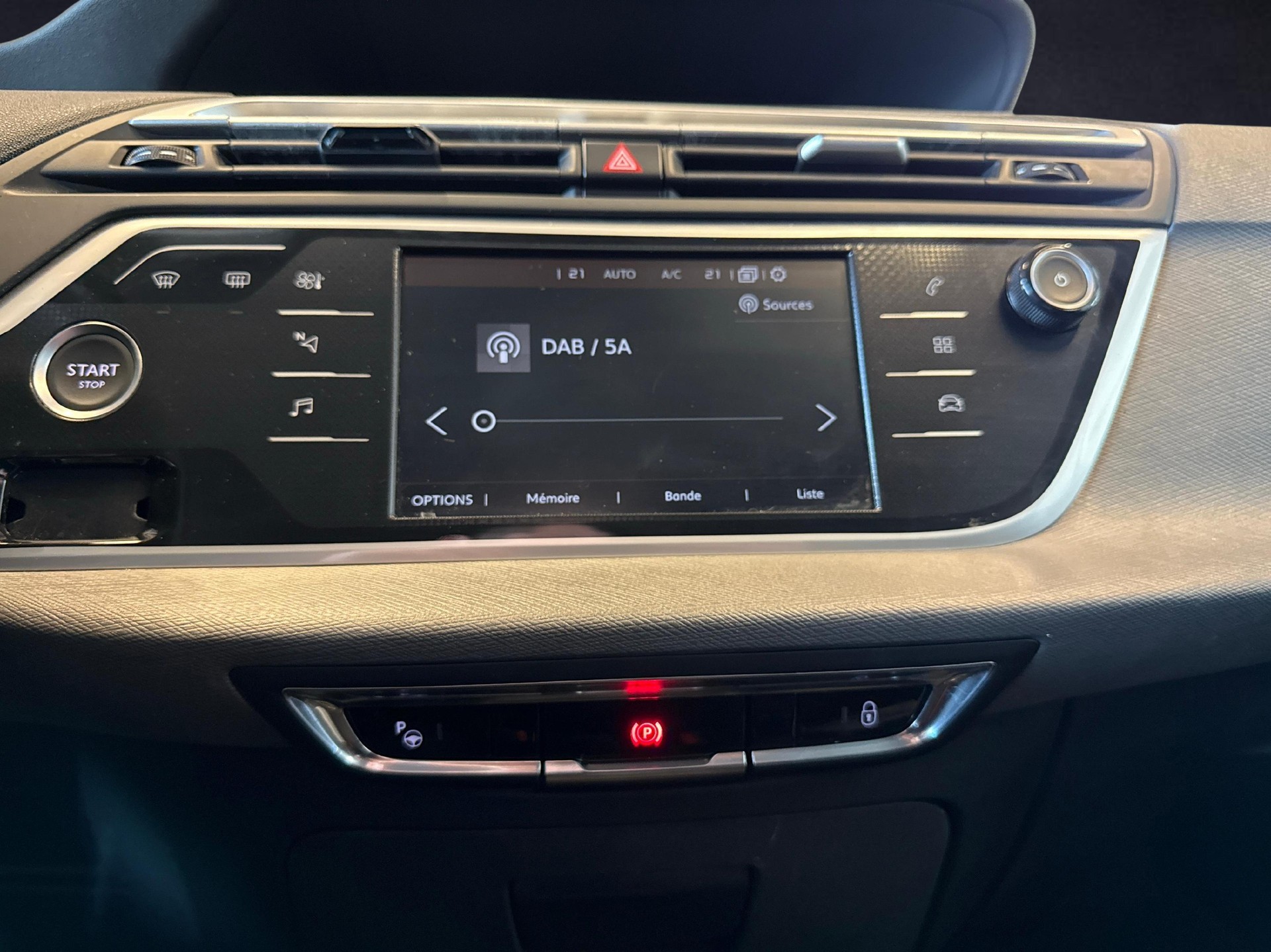CITROEN C4 Grand Spacetourer 1.2 PureTech Shine-image-17
