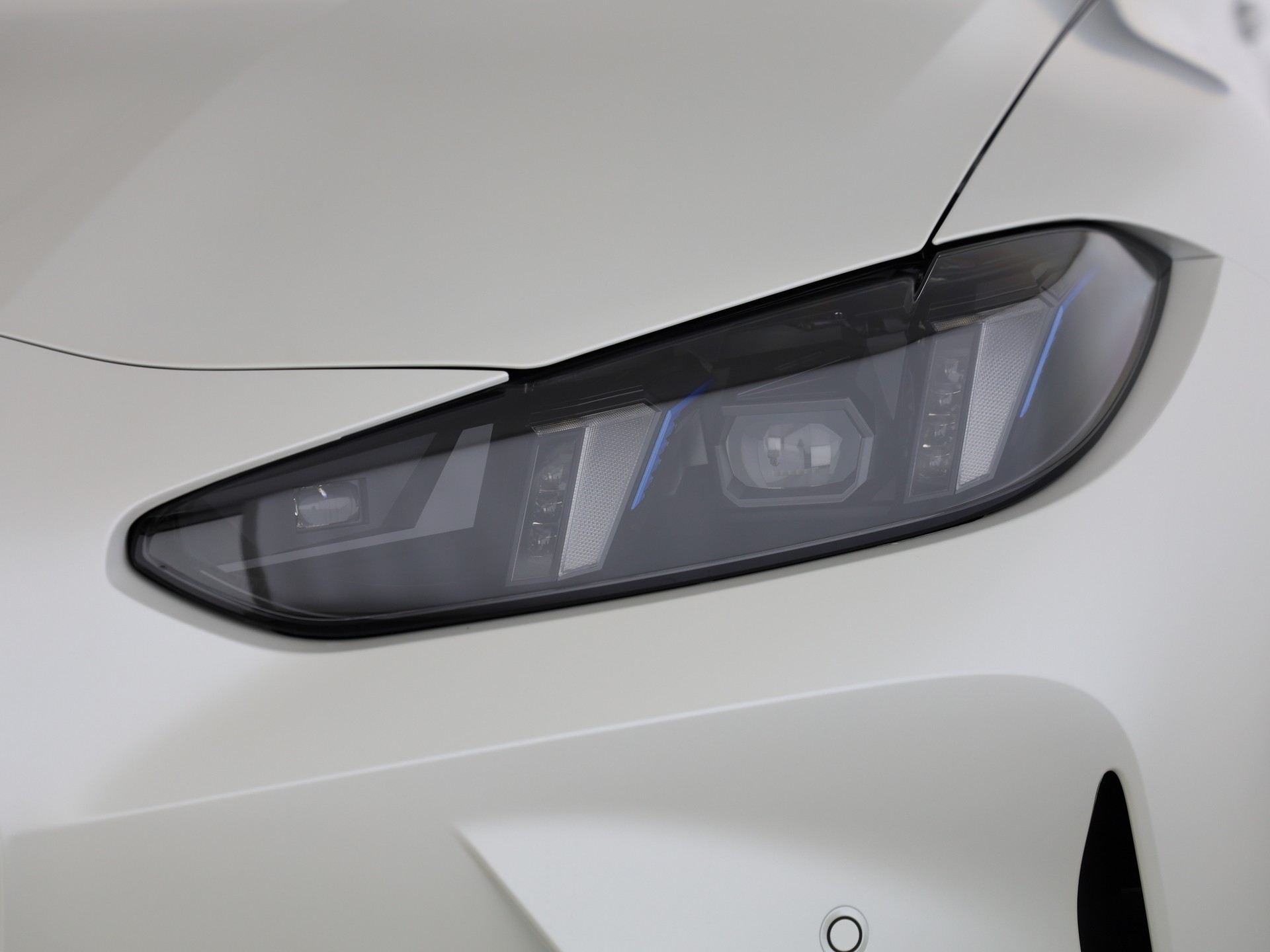BMW M3 Competition xDrive-image-5