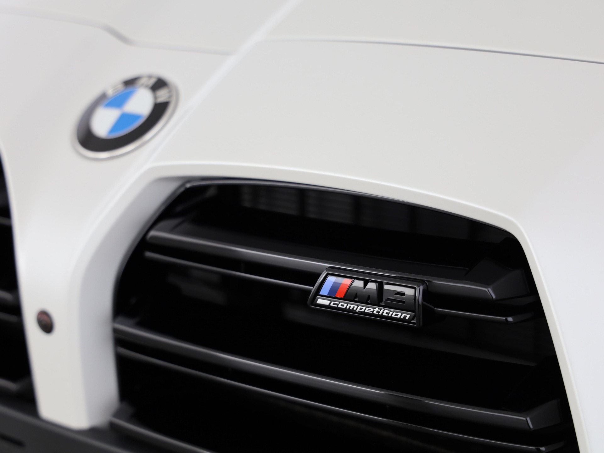 BMW M3 Competition xDrive-image-6